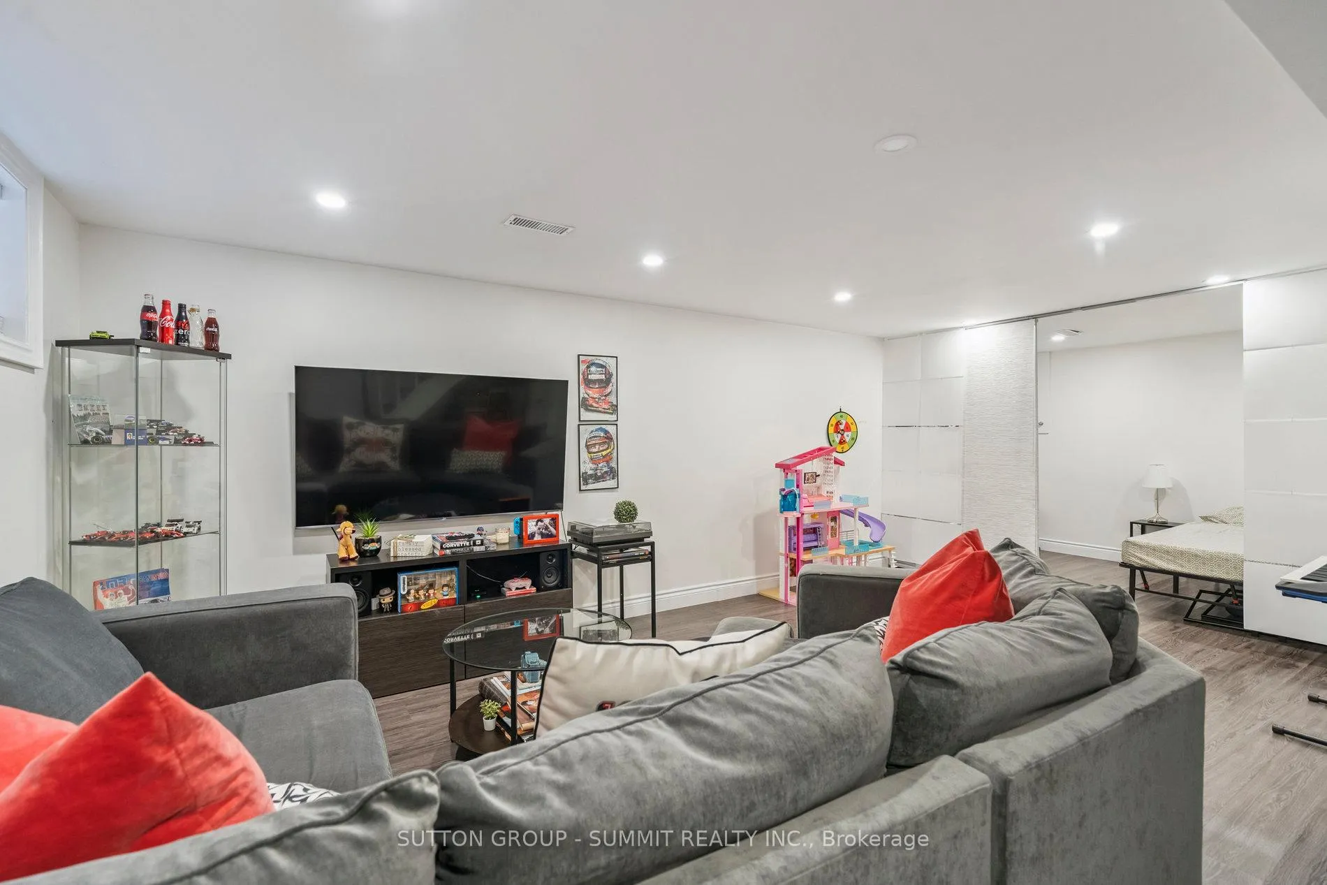 Photo 27 of Unit 35, 151 Gateshead Crescent, Hamilton, Stoney Creek — HOMEH