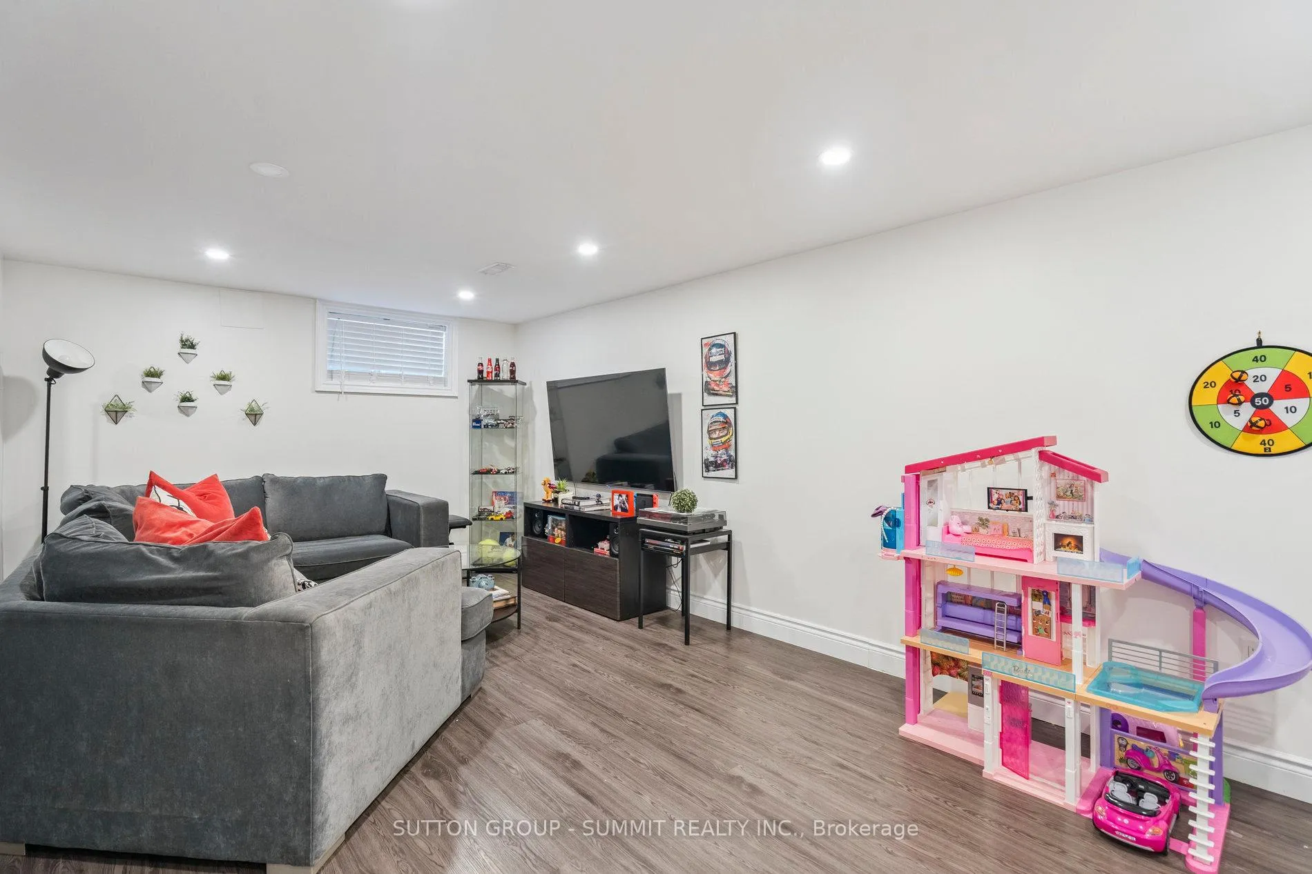 Photo 28 of Unit 35, 151 Gateshead Crescent, Hamilton, Stoney Creek — HOMEH