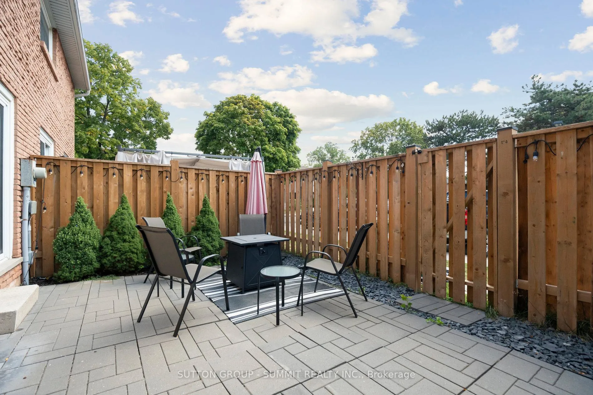 Photo 29 of Unit 35, 151 Gateshead Crescent, Hamilton, Stoney Creek — HOMEH