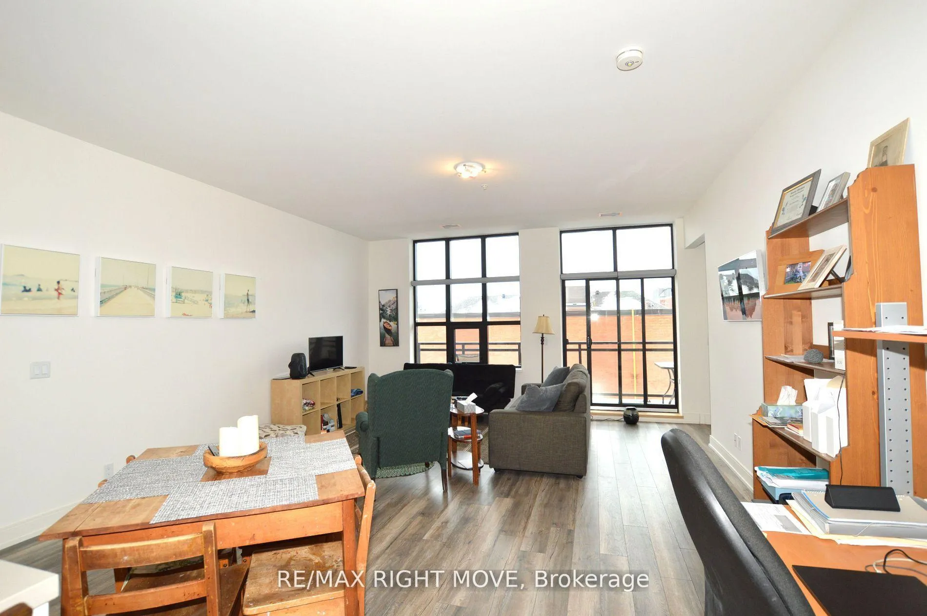 Photo 8 of Unit 309, 21 Matchedash Street S, Orillia — HOMEH