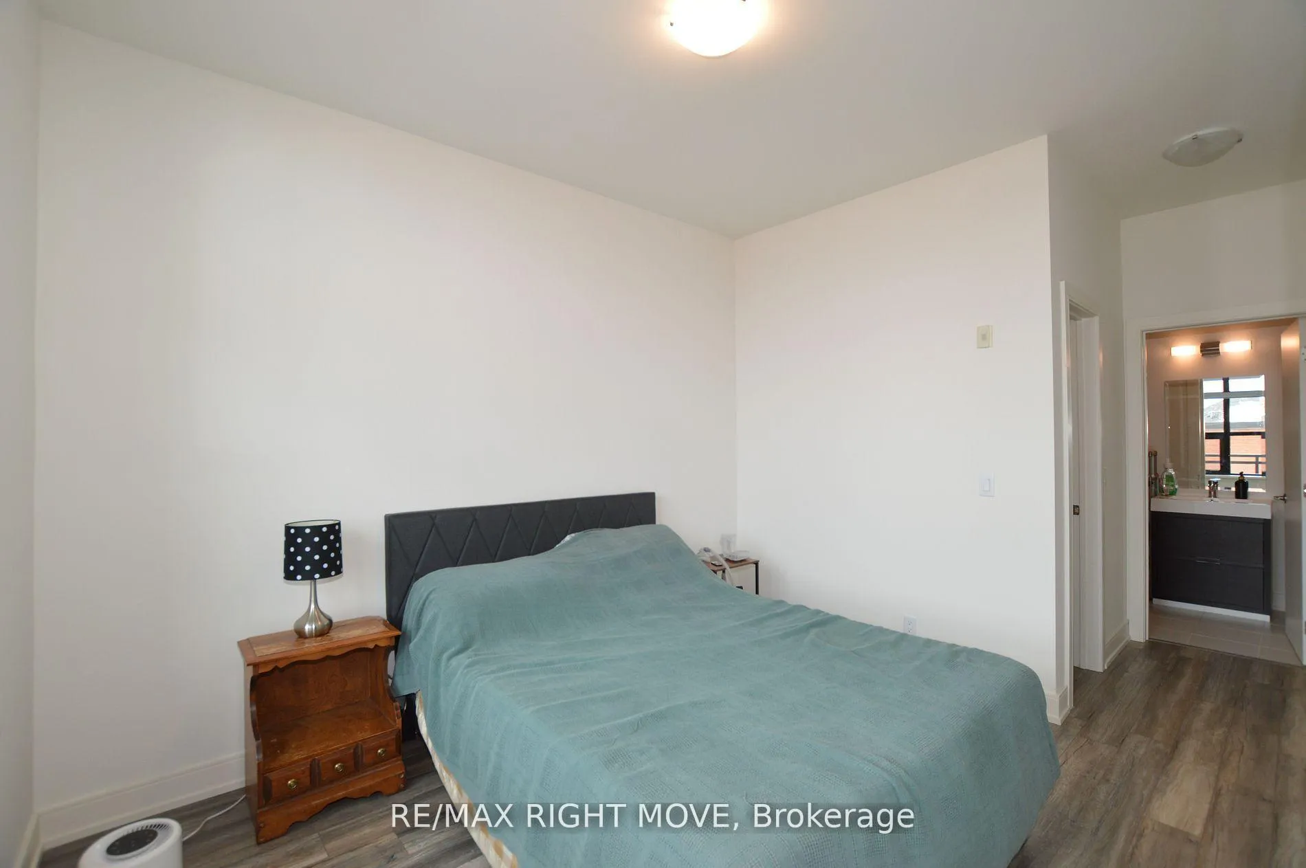 Photo 12 of Unit 309, 21 Matchedash Street S, Orillia — HOMEH