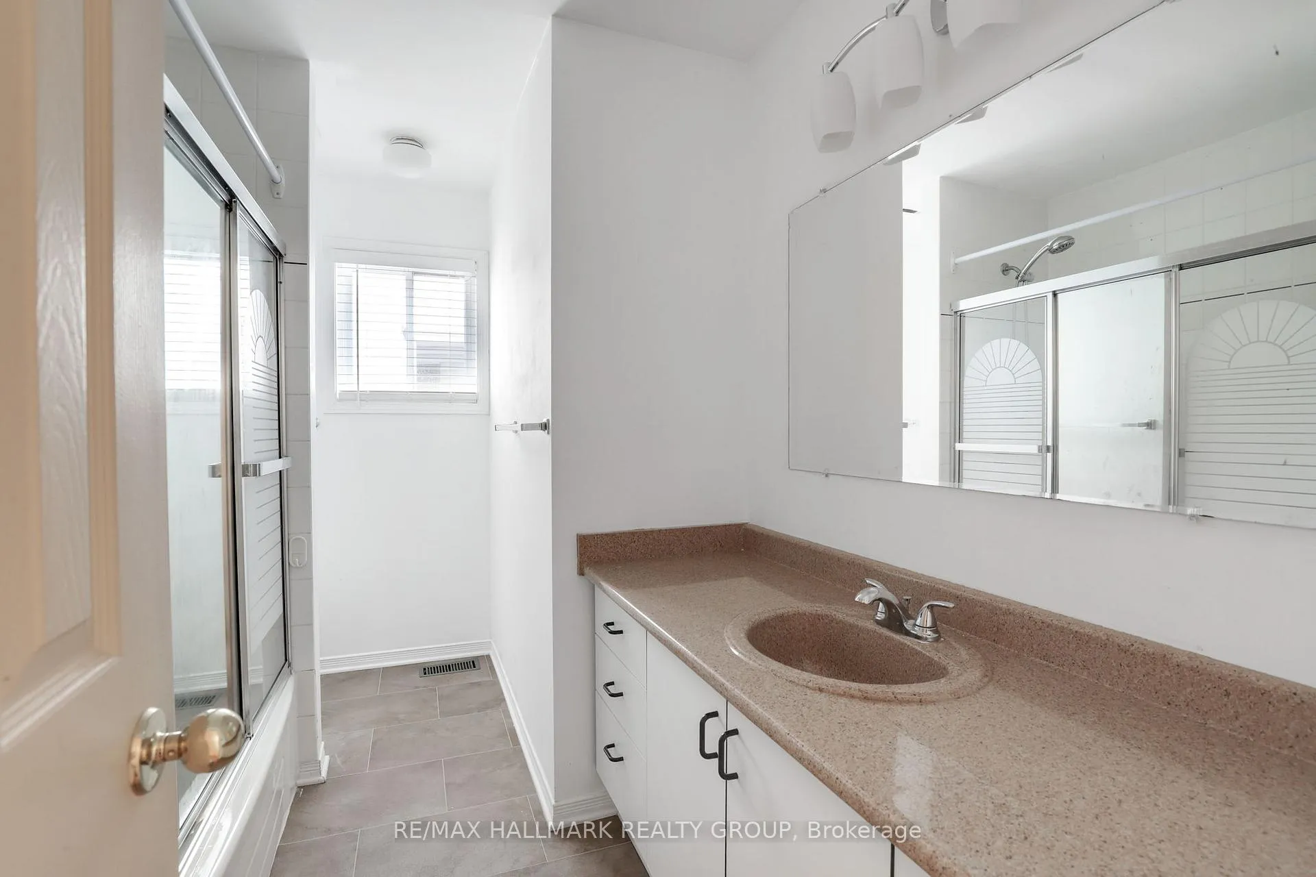 Photo 25 of 6 Robina Avenue, Ottawa, Westcliffe Estates — HOMEH