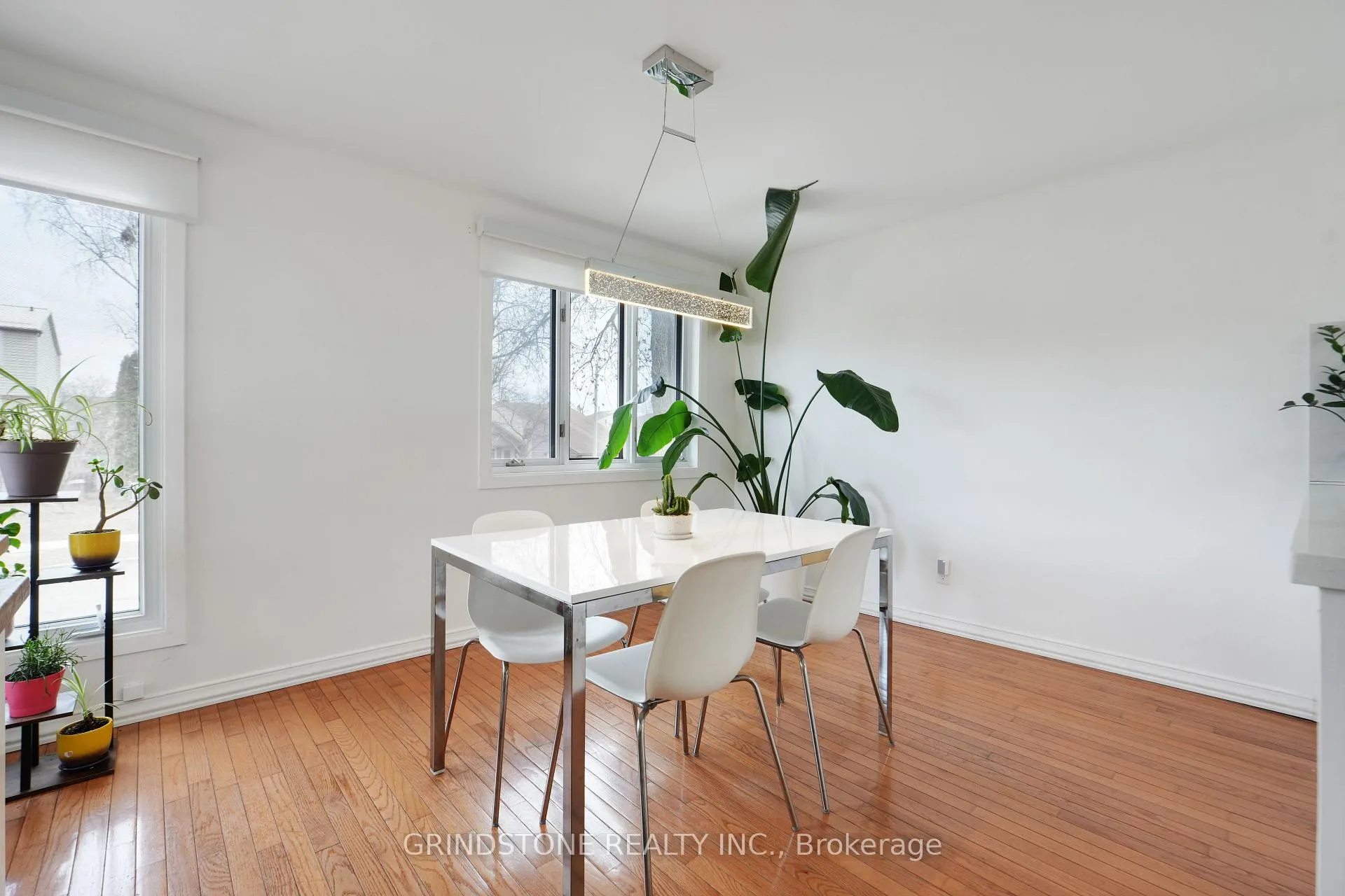Photo 12 of 1080 Alenmede Crescent, Ottawa, Fairfield Heights — HOMEH