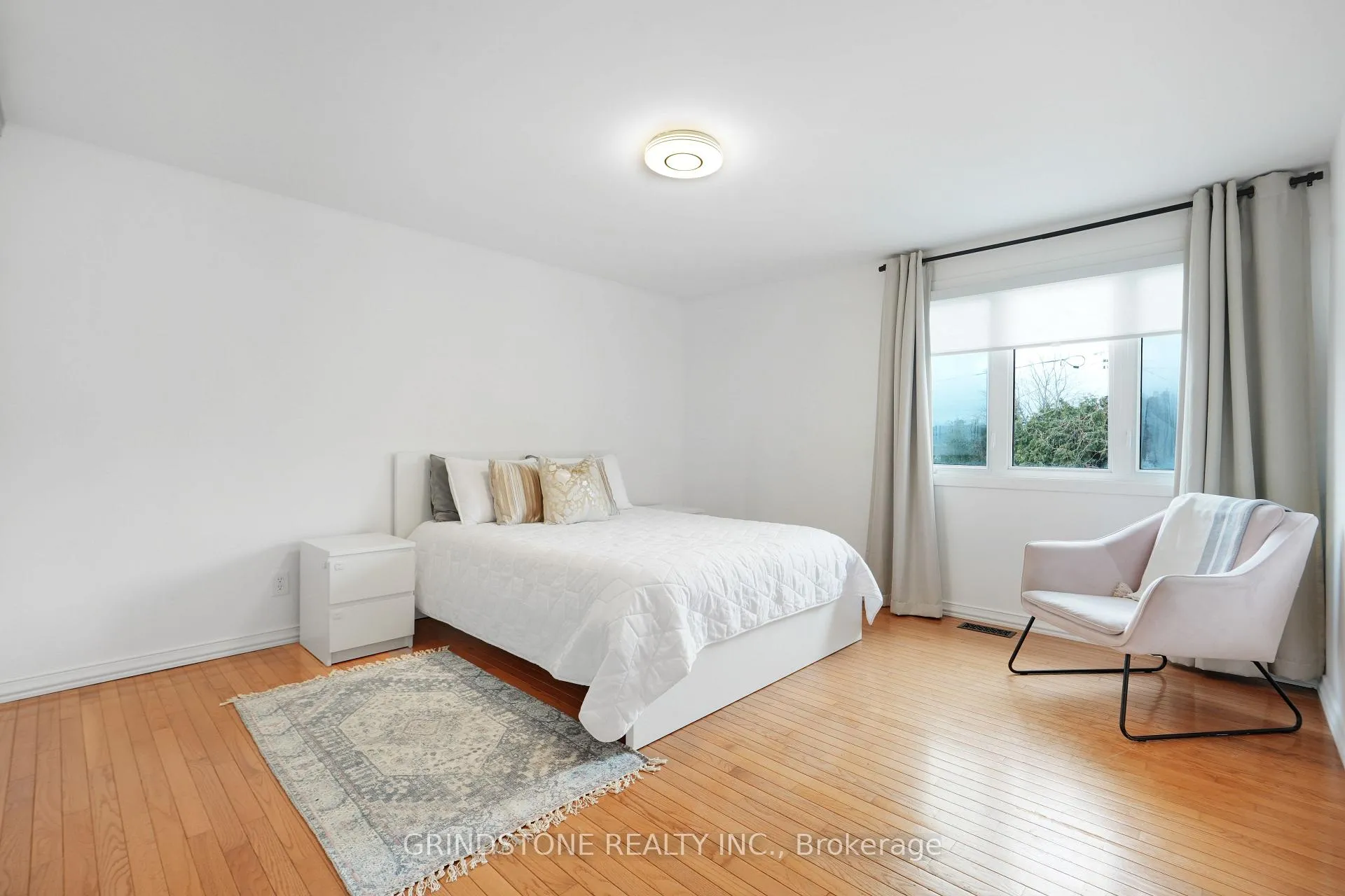 Photo 16 of 1080 Alenmede Crescent, Ottawa, Fairfield Heights — HOMEH