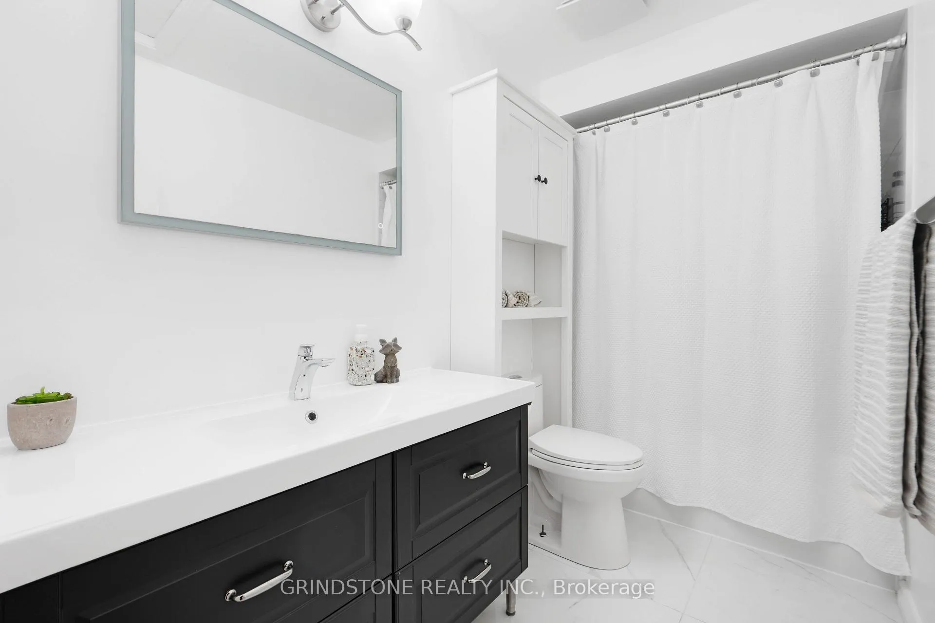 Photo 17 of 1080 Alenmede Crescent, Ottawa, Fairfield Heights — HOMEH