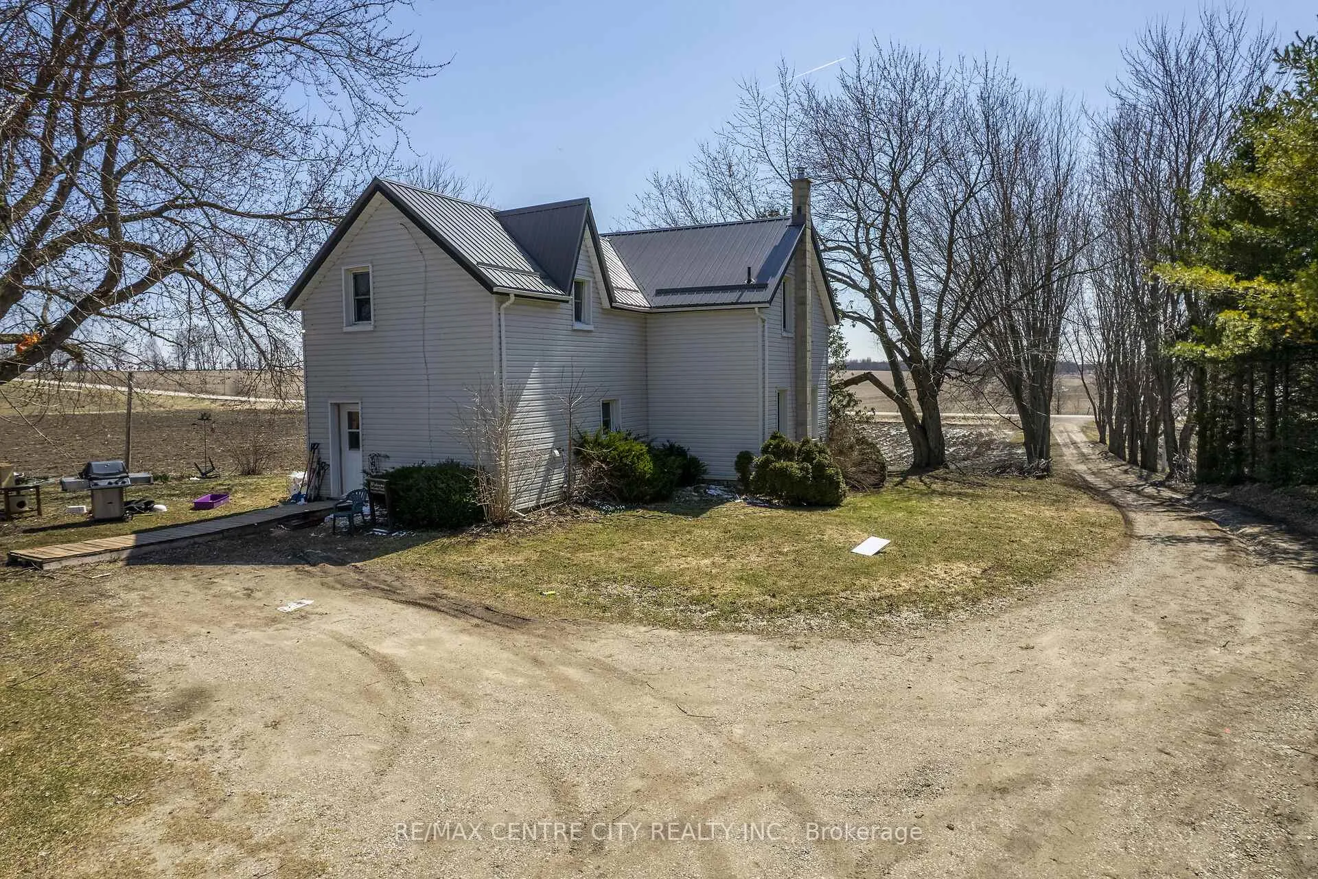 Photo 27 of 1162 Conc 4E Road, Brockton — HOMEH