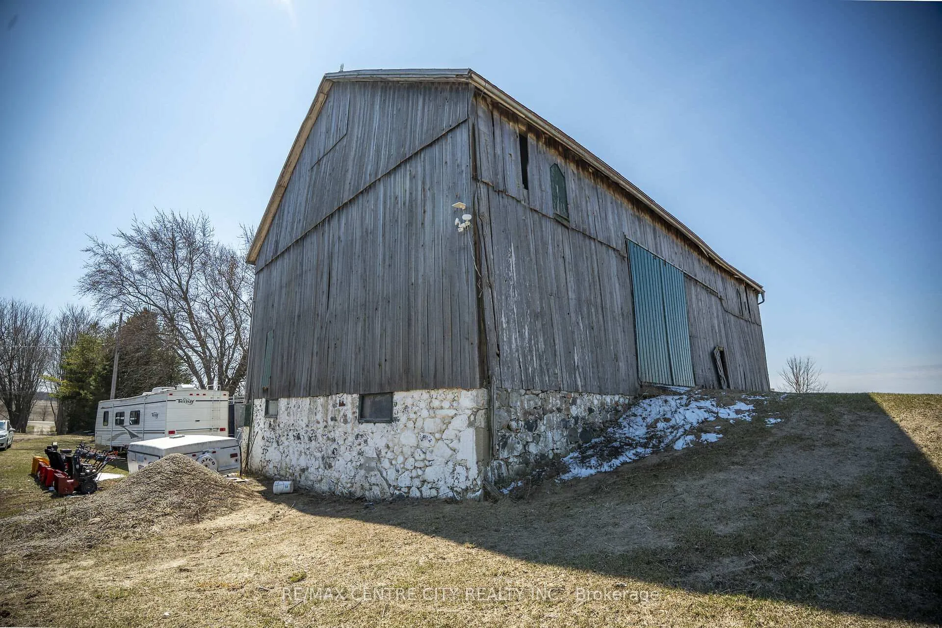Photo 31 of 1162 Conc 4E Road, Brockton — HOMEH