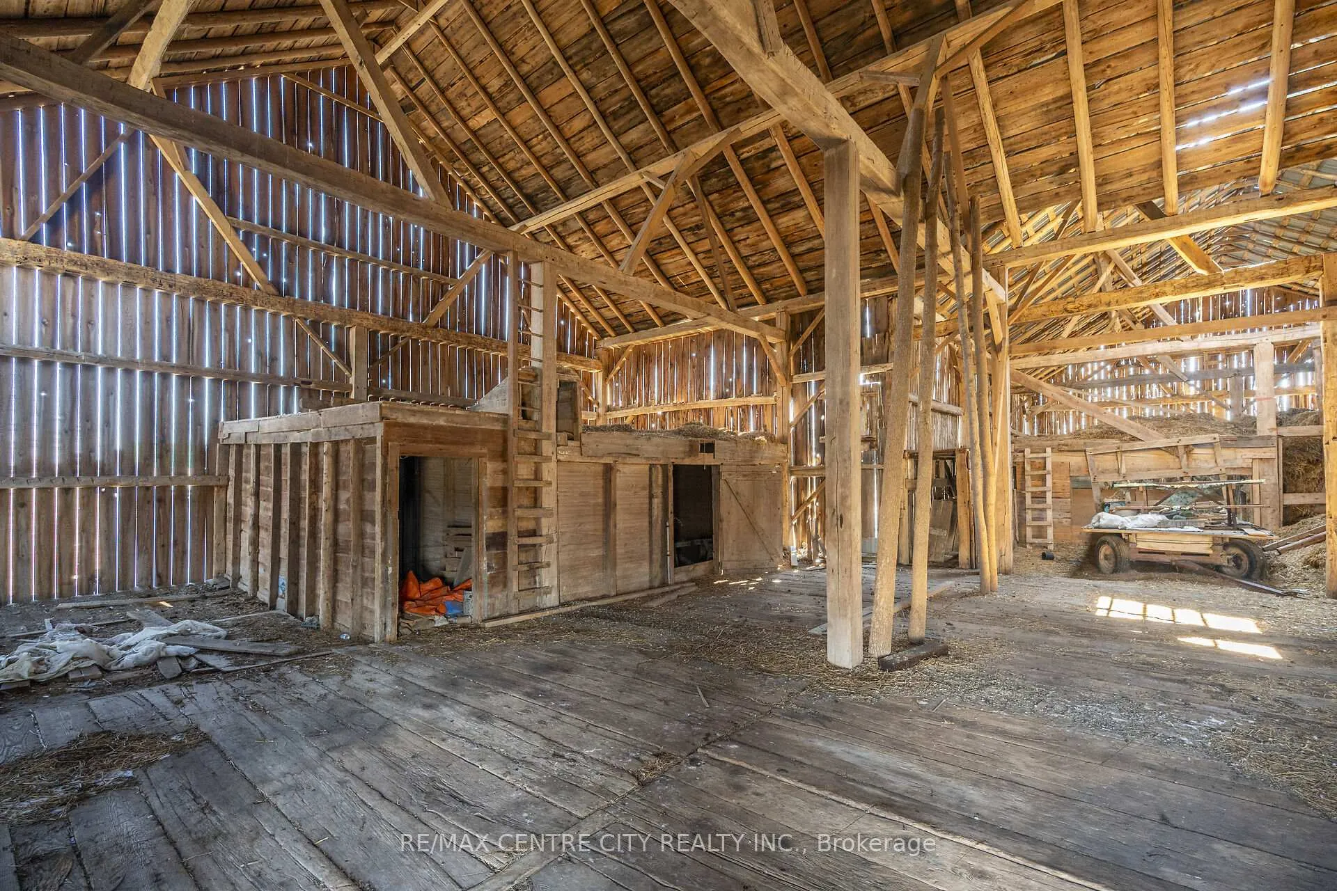 Photo 32 of 1162 Conc 4E Road, Brockton — HOMEH