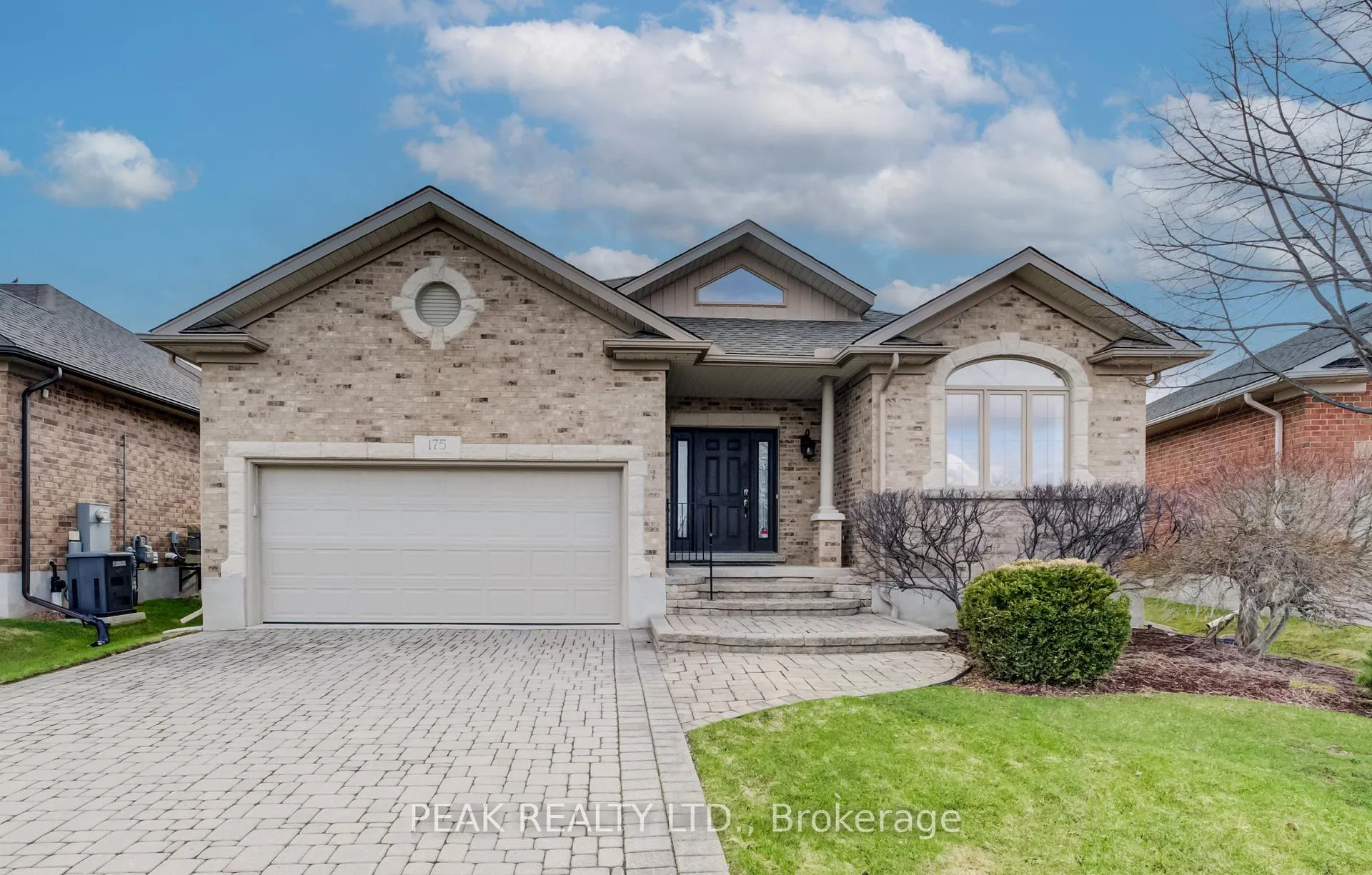 Photo 2 of 175 Stonecroft Way, Wilmot — HOMEH