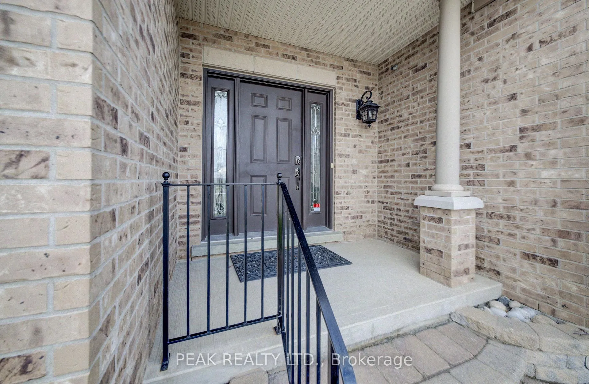 Photo 3 of 175 Stonecroft Way, Wilmot — HOMEH