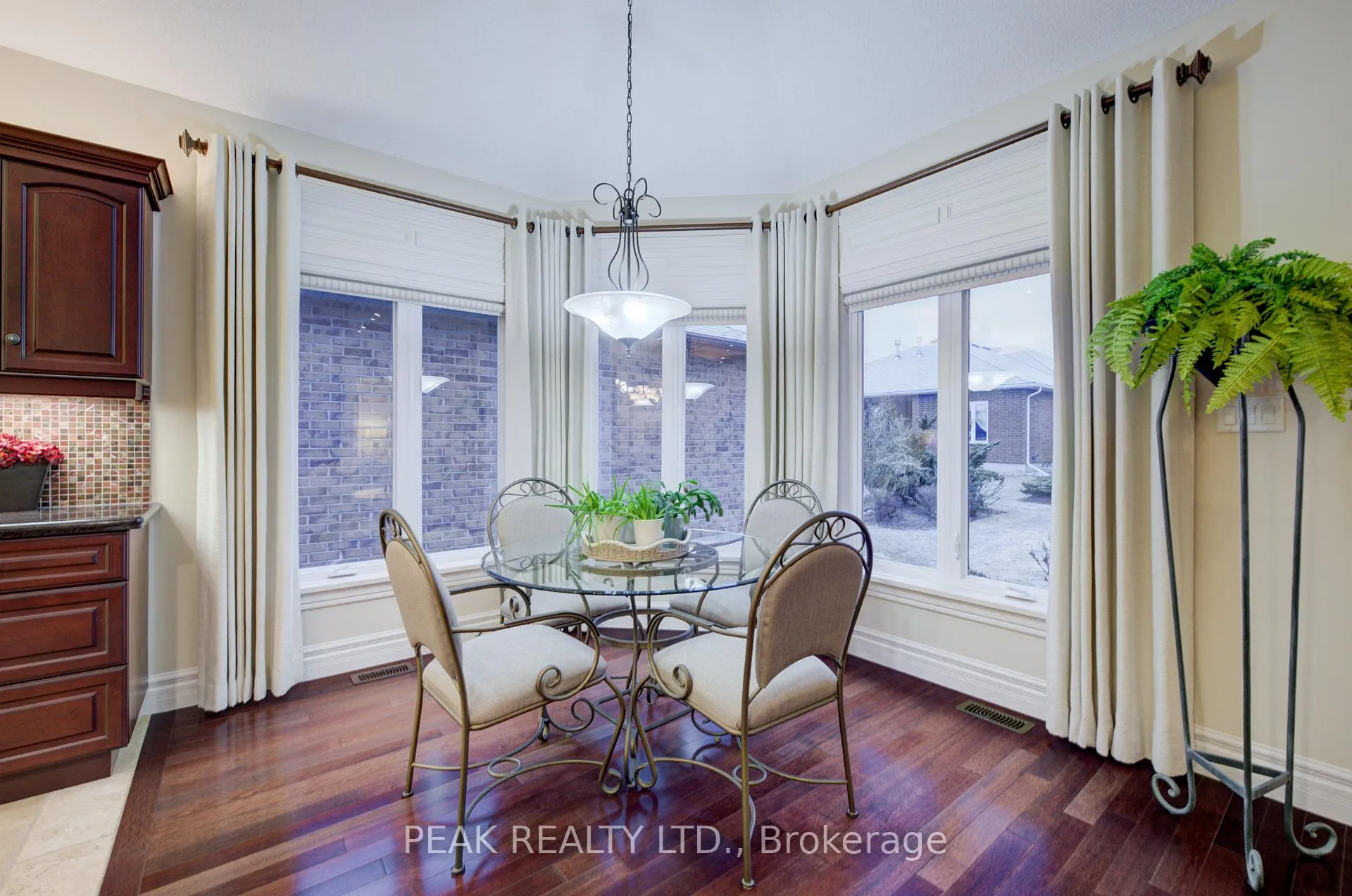 Photo 17 of 175 Stonecroft Way, Wilmot — HOMEH