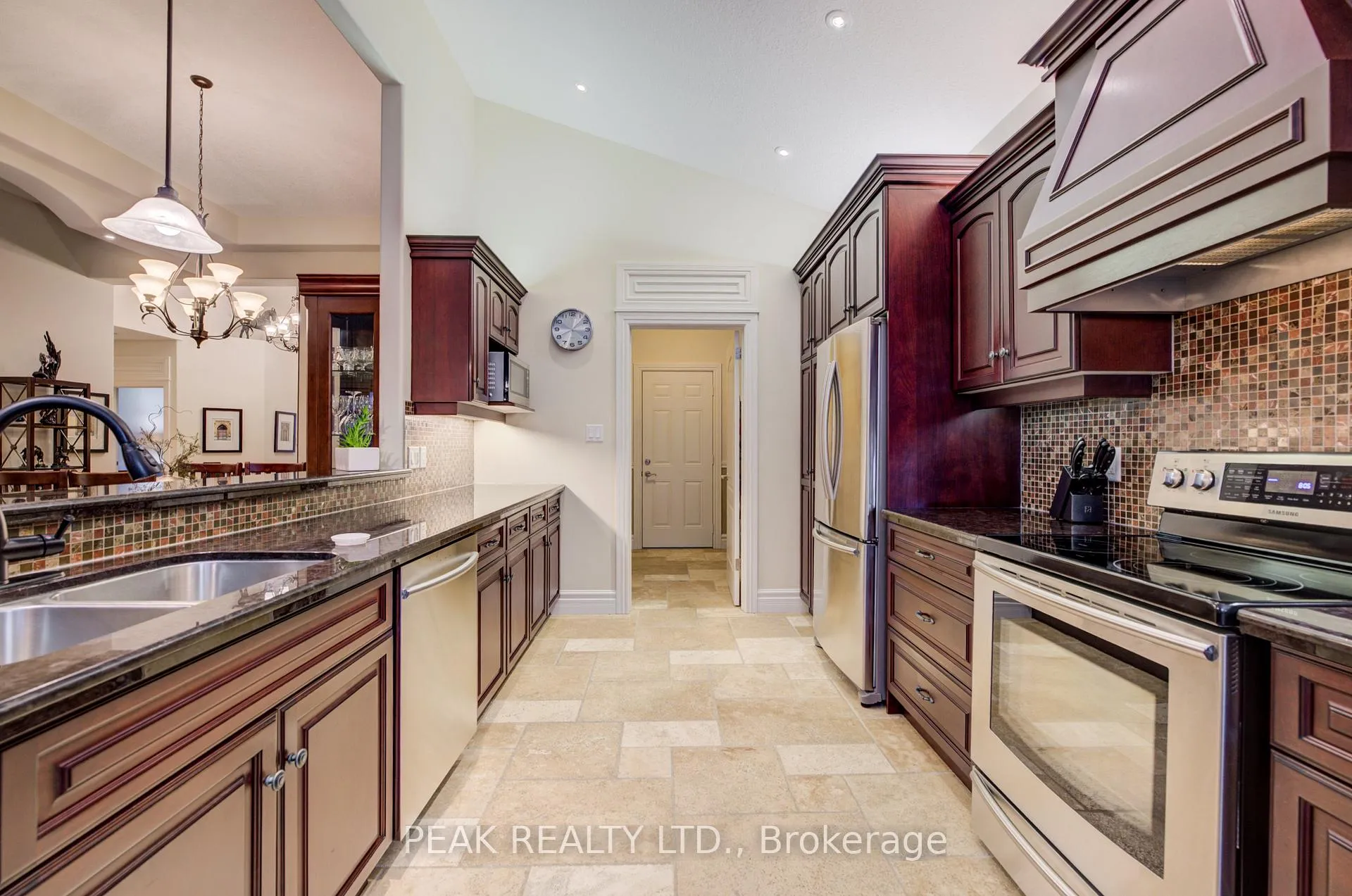 Photo 19 of 175 Stonecroft Way, Wilmot — HOMEH
