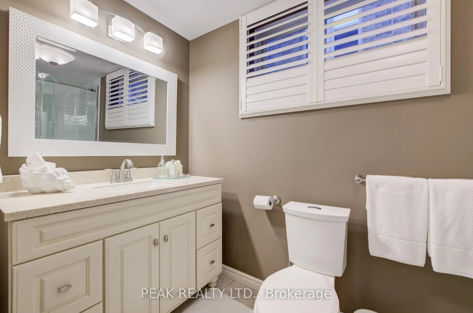 Photo 40 of 175 Stonecroft Way, Wilmot — HOMEH