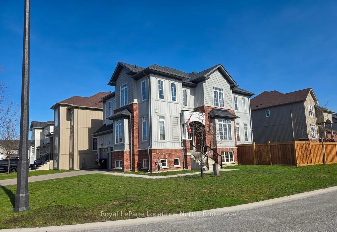 Photo 6 of 218 Roy Drive, Clearview, Stayner — HOMEH