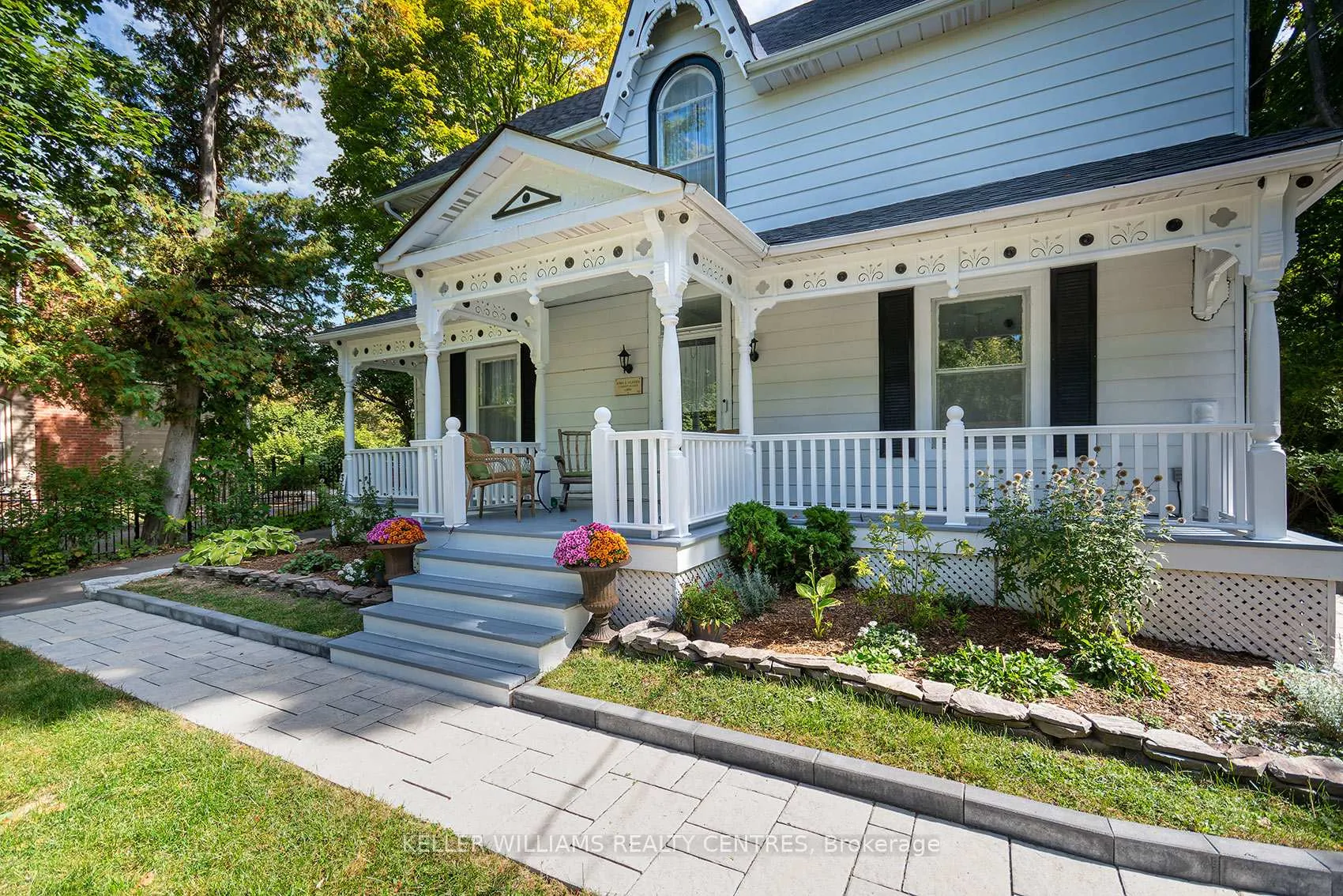 Photo 5 of 332 Main Street, King, Schomberg — HOMEH