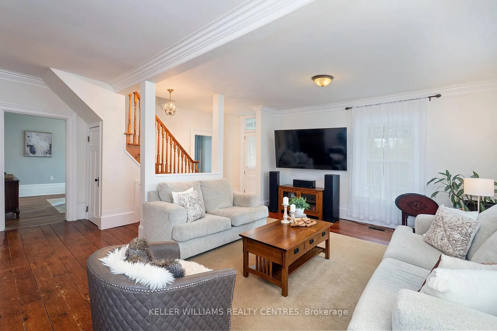 Photo 13 of 332 Main Street, King, Schomberg — HOMEH
