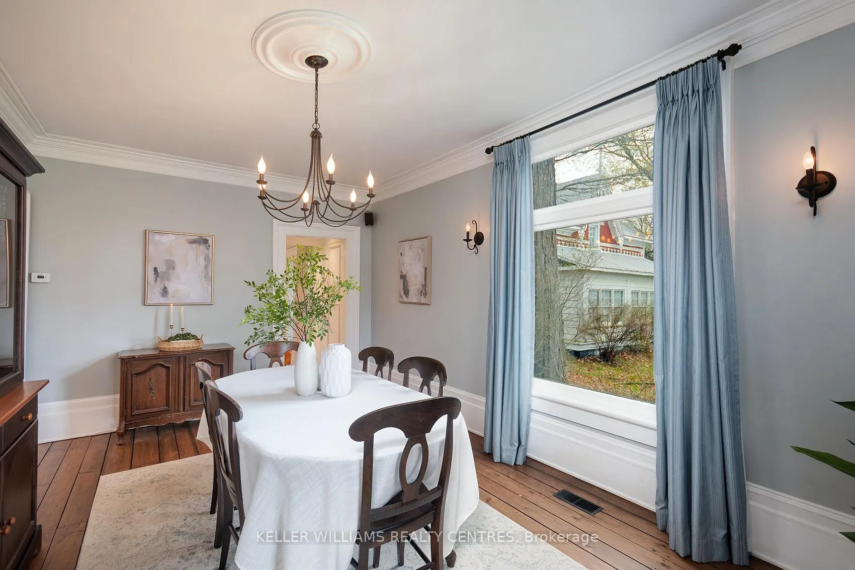 Photo 17 of 332 Main Street, King, Schomberg — HOMEH