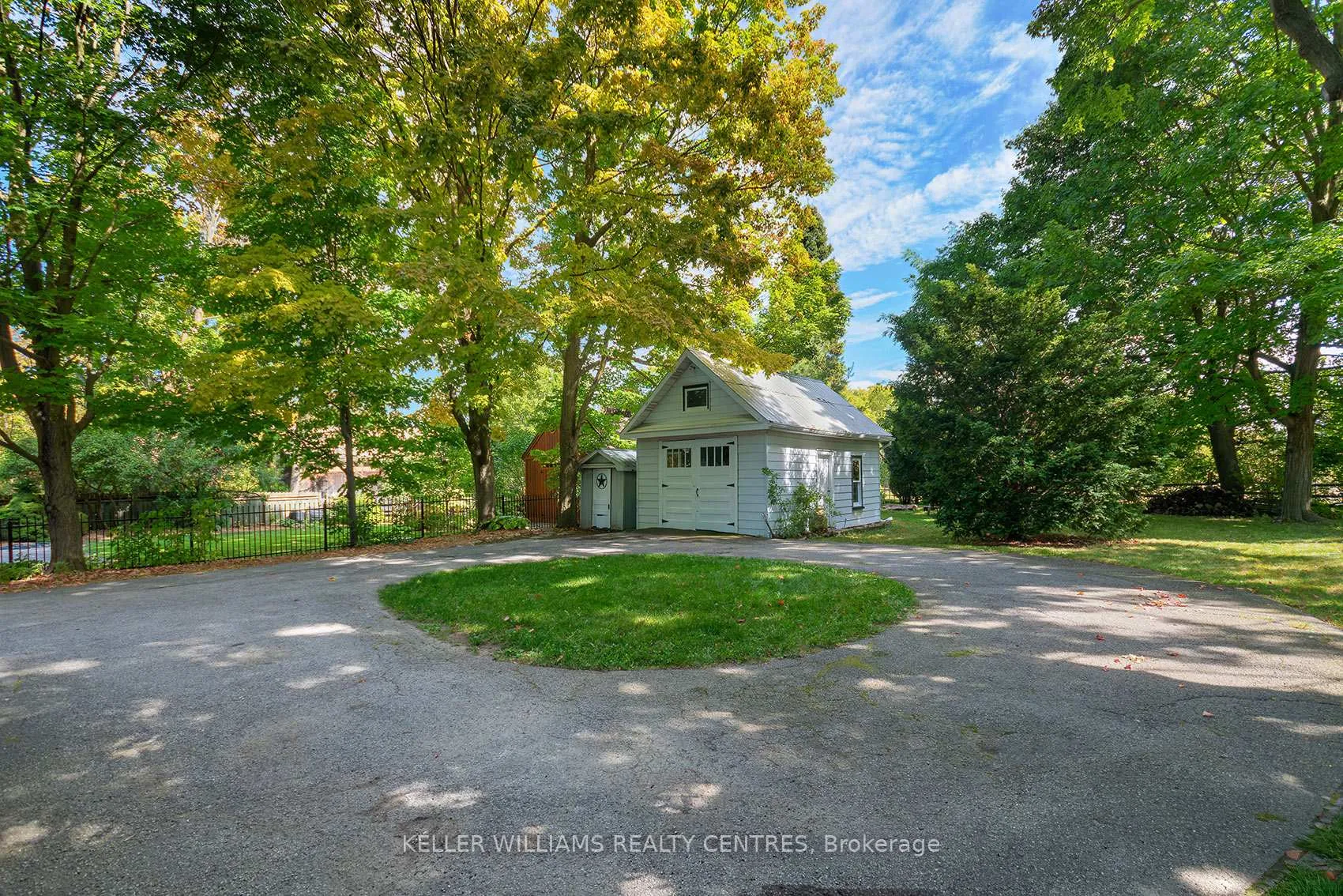 Photo 39 of 332 Main Street, King, Schomberg — HOMEH