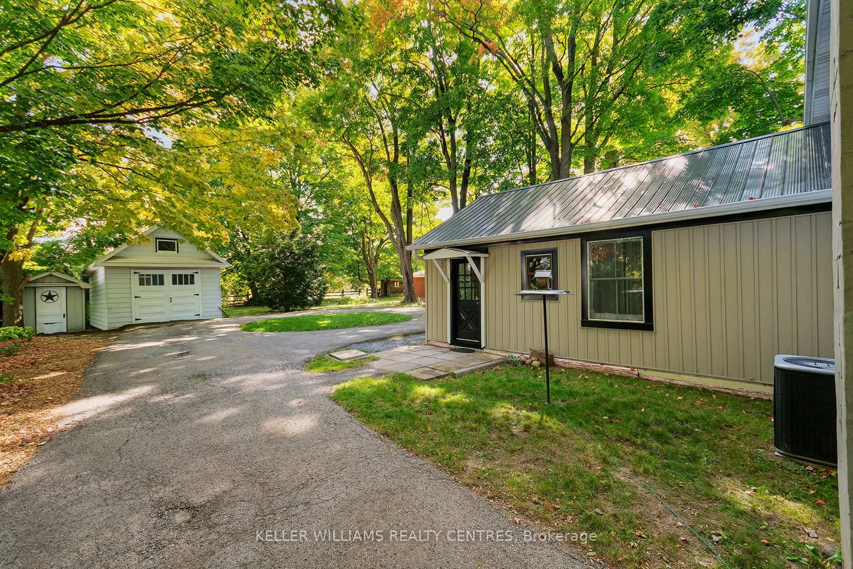 Photo 41 of 332 Main Street, King, Schomberg — HOMEH