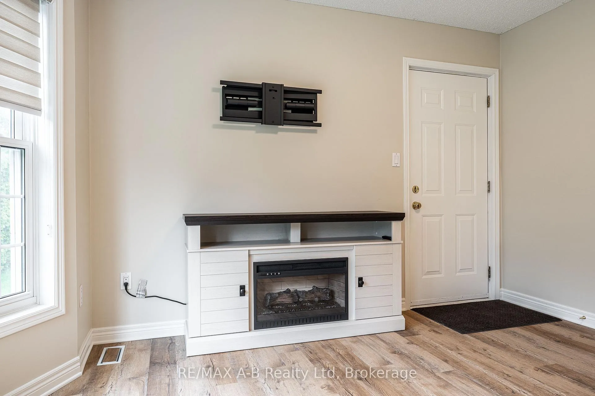 Photo 28 of Unit 12, 30 Ann Street, St. Marys — HOMEH