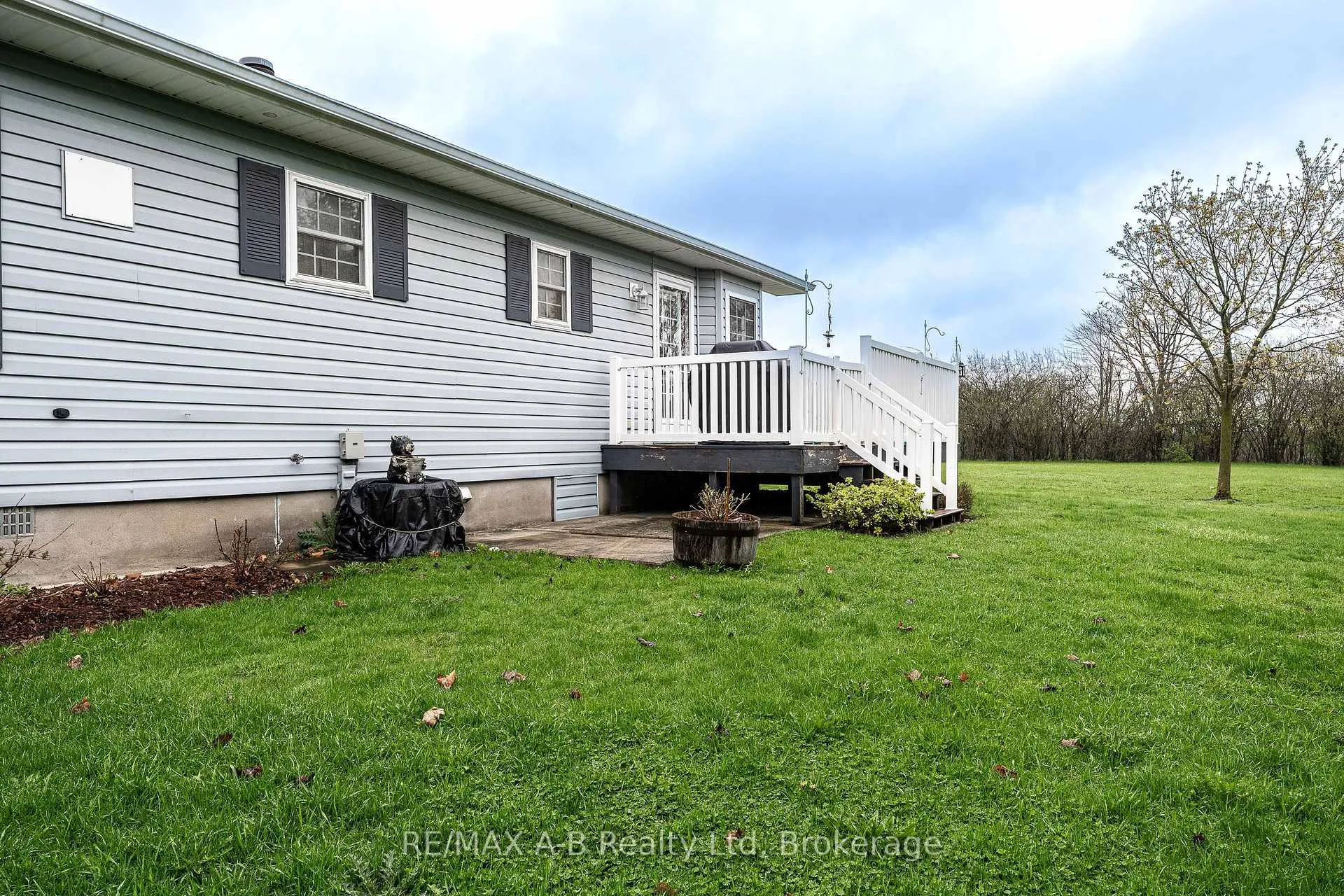 Photo 38 of Unit 12, 30 Ann Street, St. Marys — HOMEH