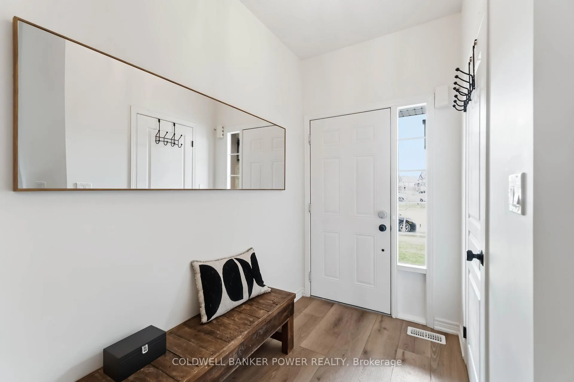 Photo 6 of 151 Lormont Boulevard, Hamilton, Stoney Creek Mountain — HOMEH