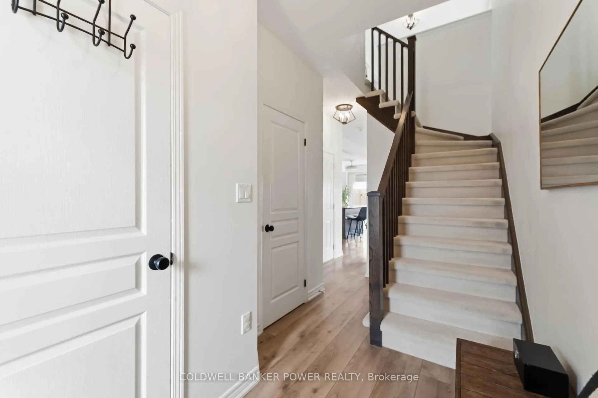 Photo 7 of 151 Lormont Boulevard, Hamilton, Stoney Creek Mountain — HOMEH