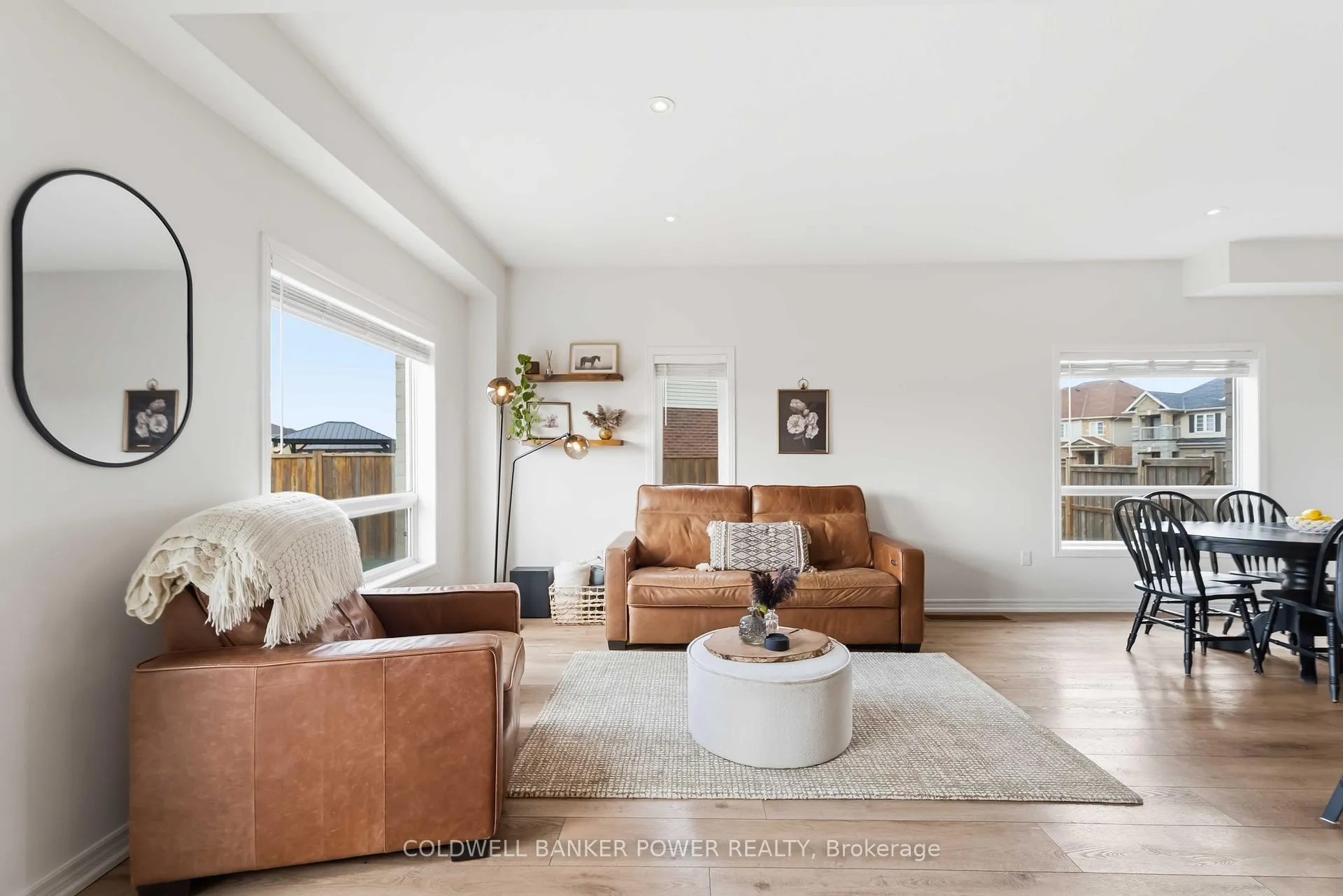 Photo 10 of 151 Lormont Boulevard, Hamilton, Stoney Creek Mountain — HOMEH