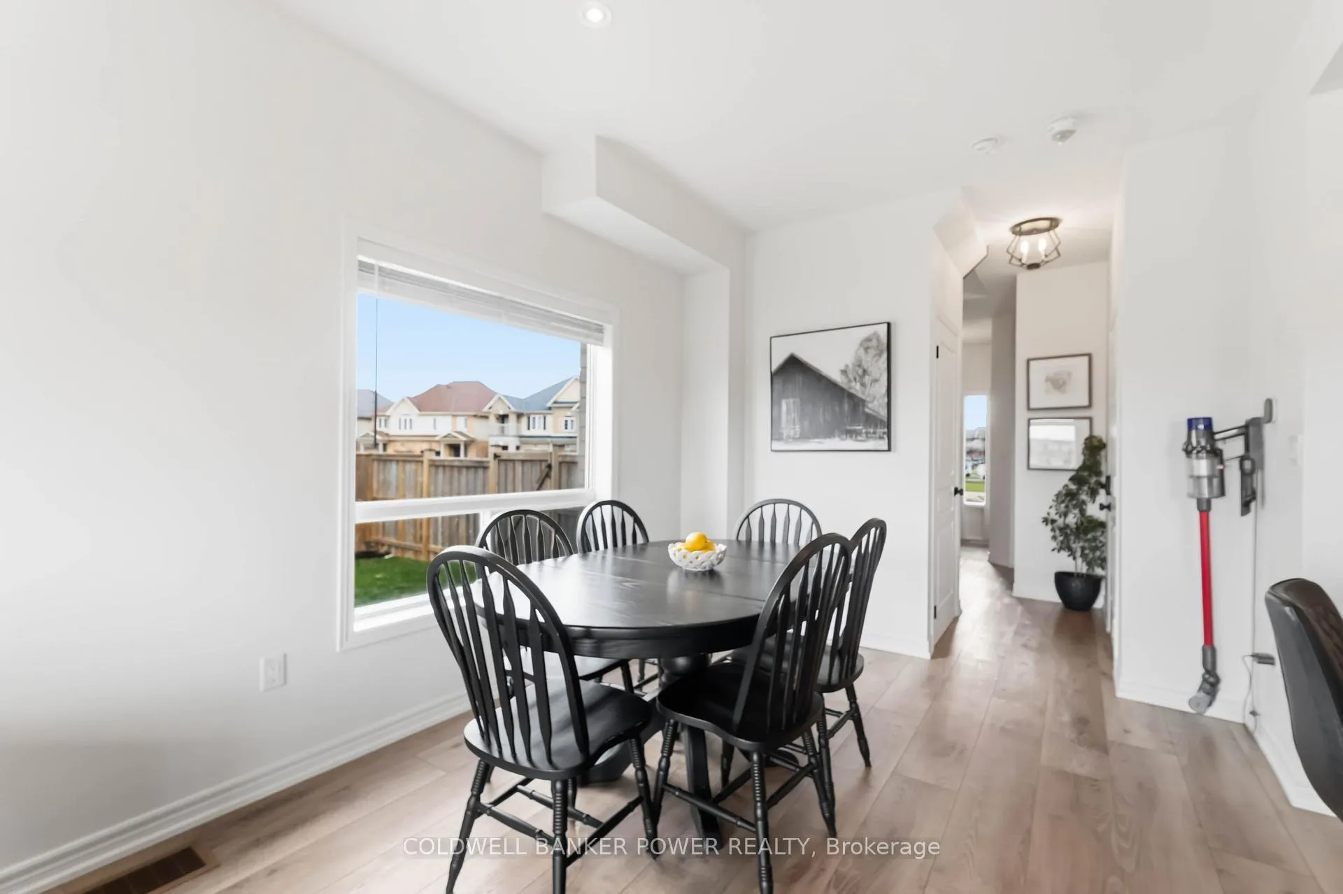 Photo 13 of 151 Lormont Boulevard, Hamilton, Stoney Creek Mountain — HOMEH