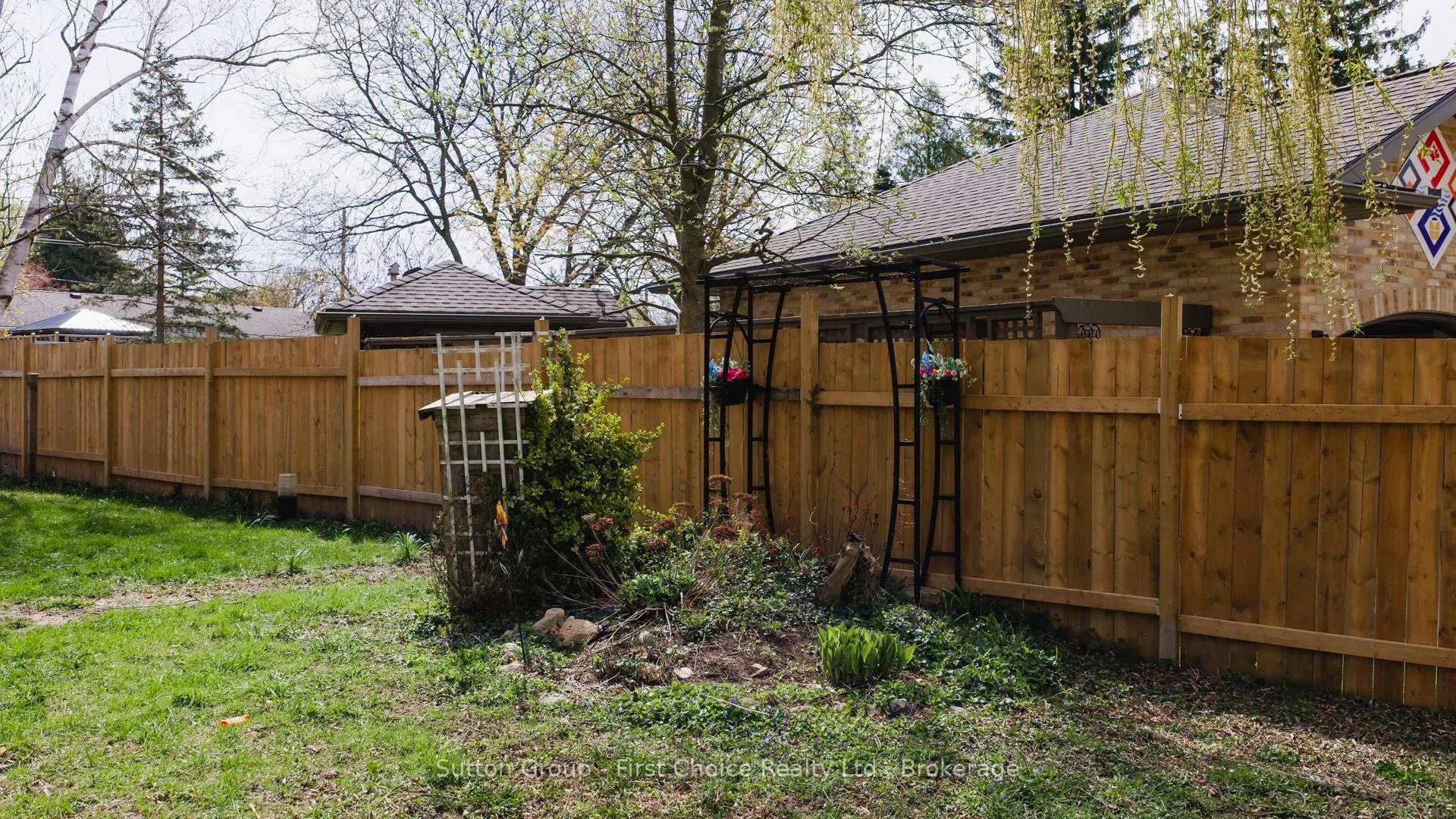Photo 9 of 186 Alma Street, Central Huron, Clinton — HOMEH