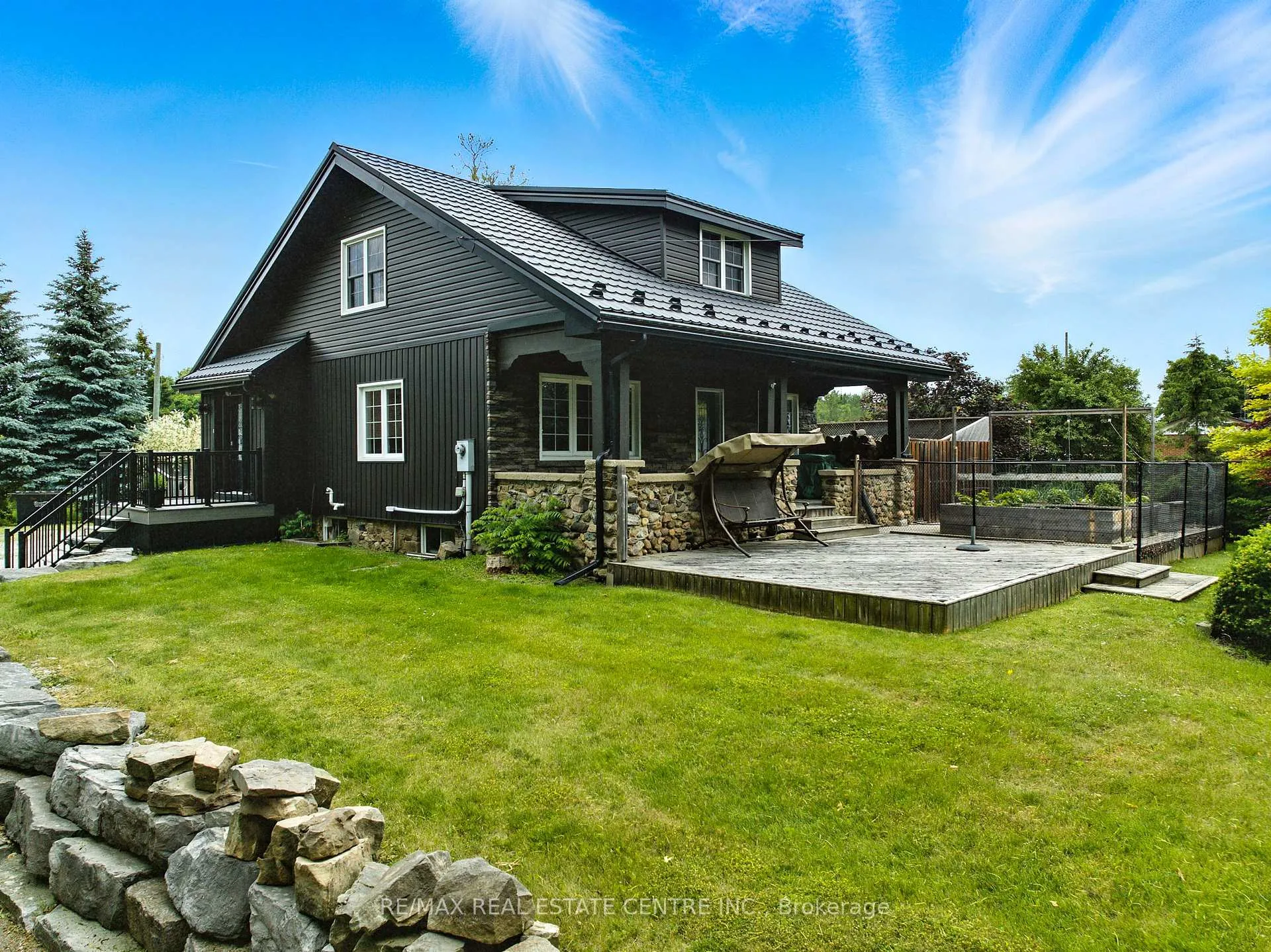 Photo 2 of 9707 Regional 25 Road, Halton Hills, Acton — HOMEH