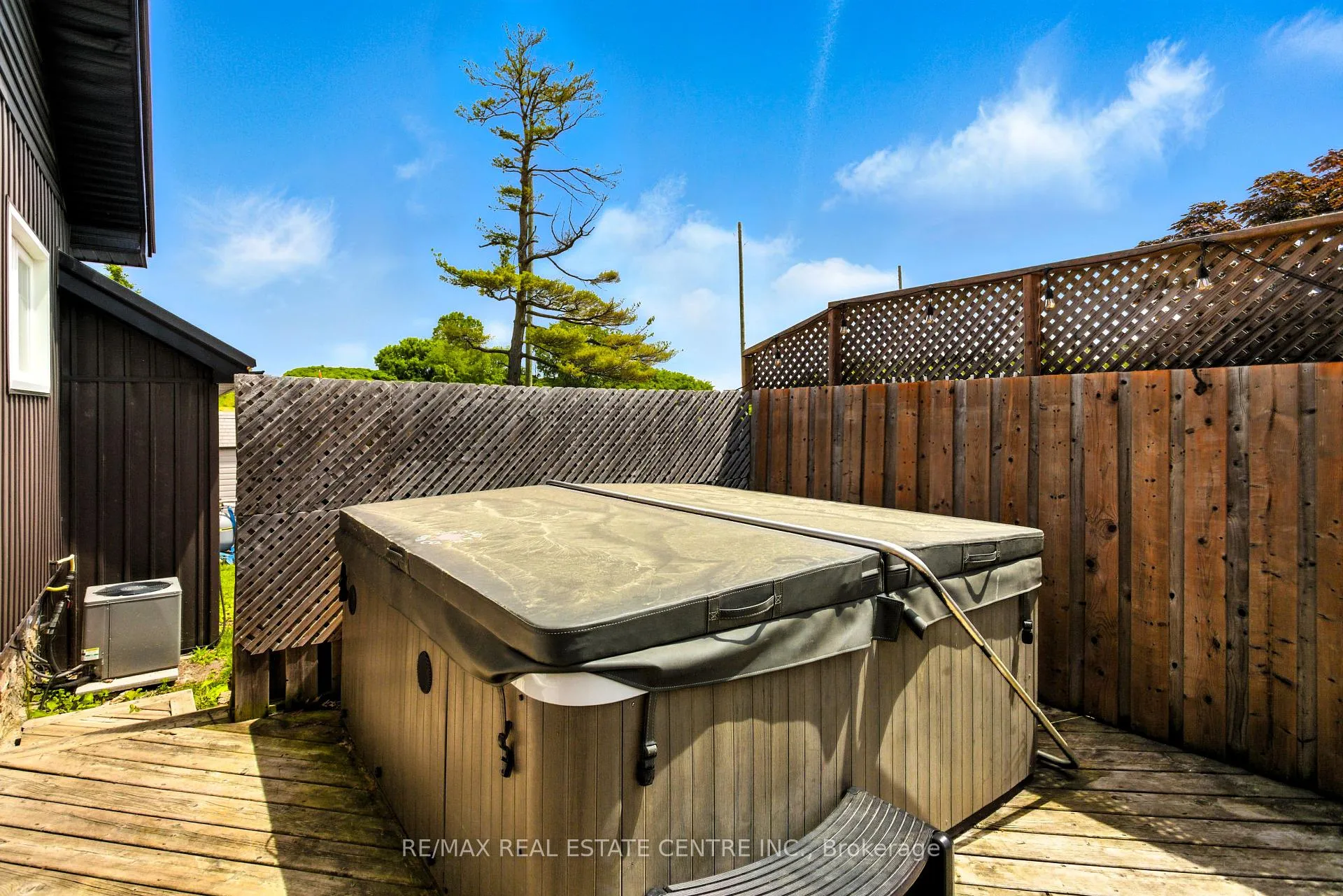 Photo 19 of 9707 Regional 25 Road, Halton Hills, Acton — HOMEH