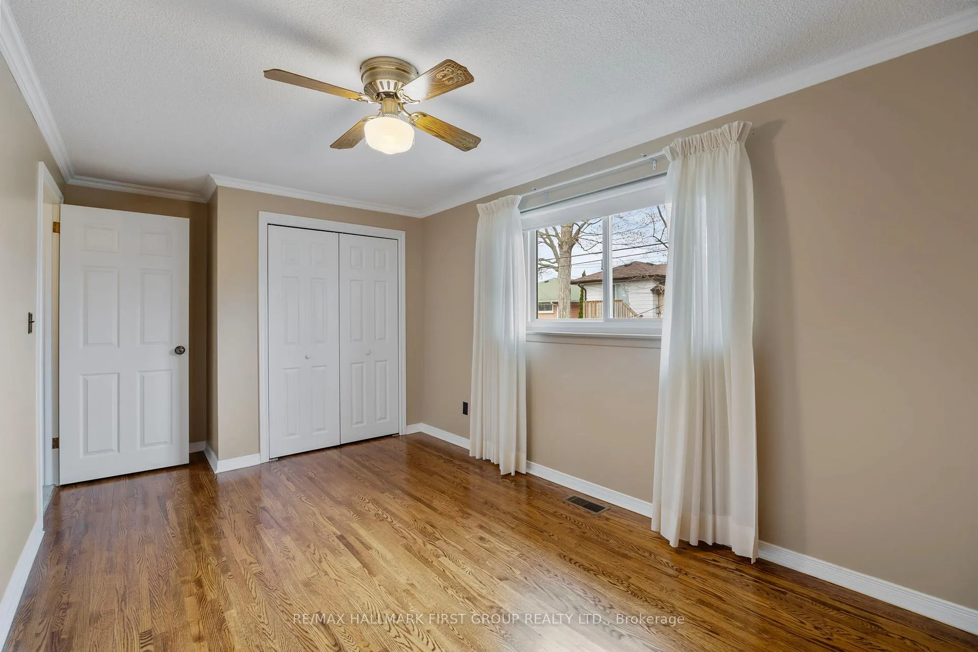Photo 33 of 75 Thorncliffe Street, Oshawa, Donevan — HOMEH