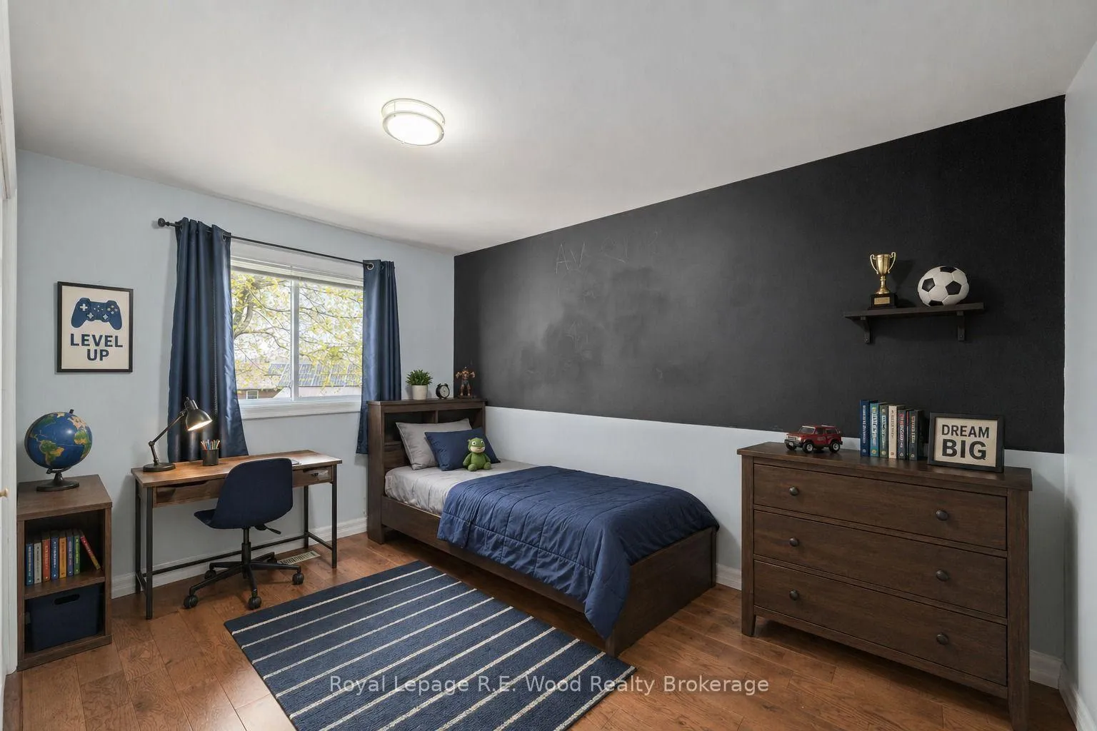 Photo 21 of 5 Kamps Crescent, Tillsonburg — HOMEH