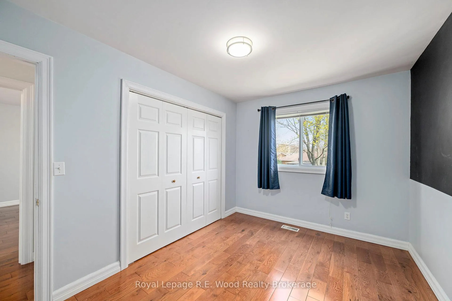 Photo 23 of 5 Kamps Crescent, Tillsonburg — HOMEH