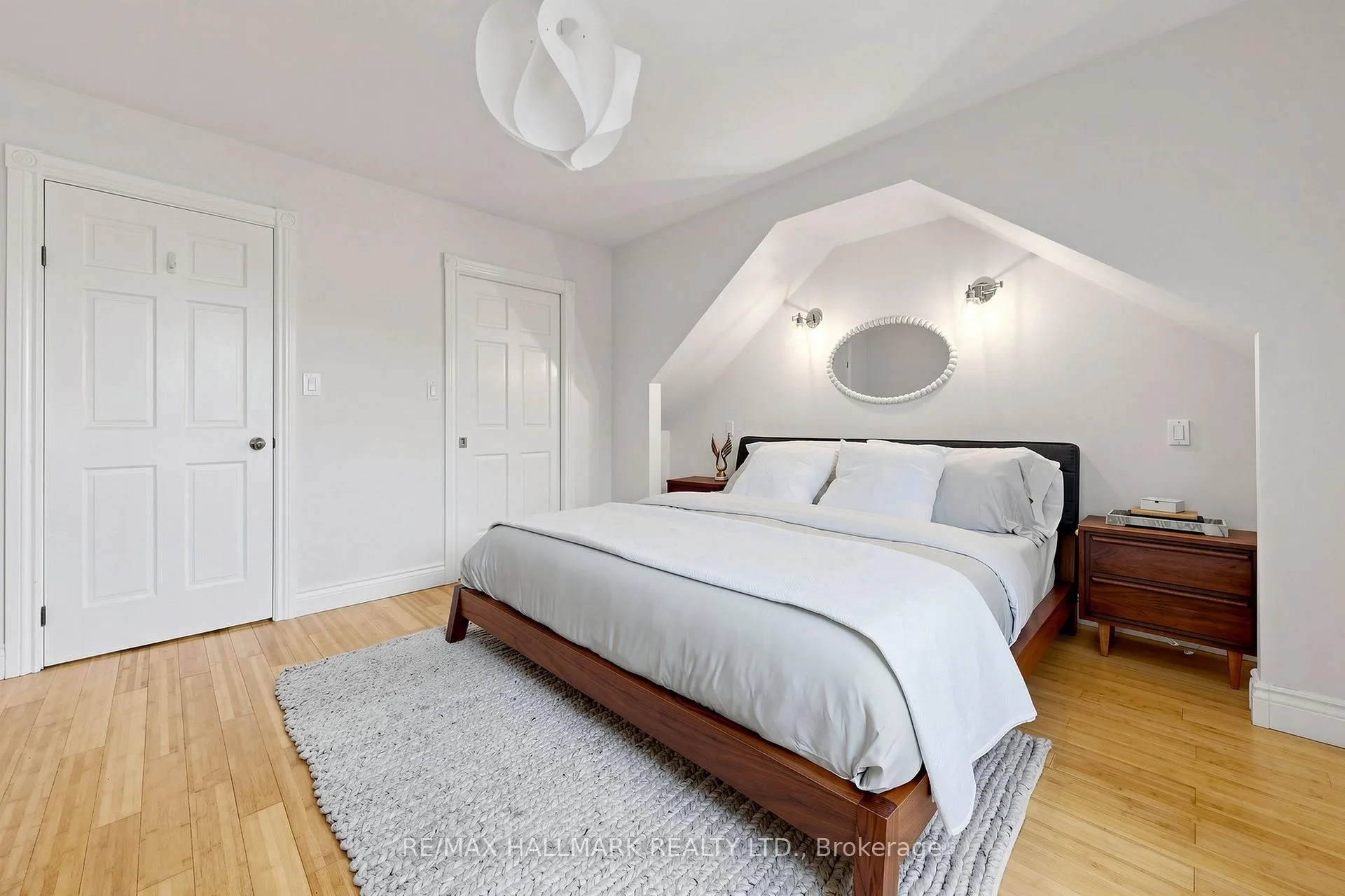 Photo 18 of 145 Wildwood Crescent, Toronto, Woodbine Corridor — HOMEH