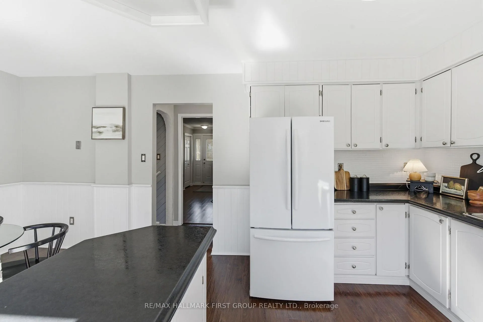 Photo 12 of 384 Camelot Court, Oshawa, Eastdale — HOMEH