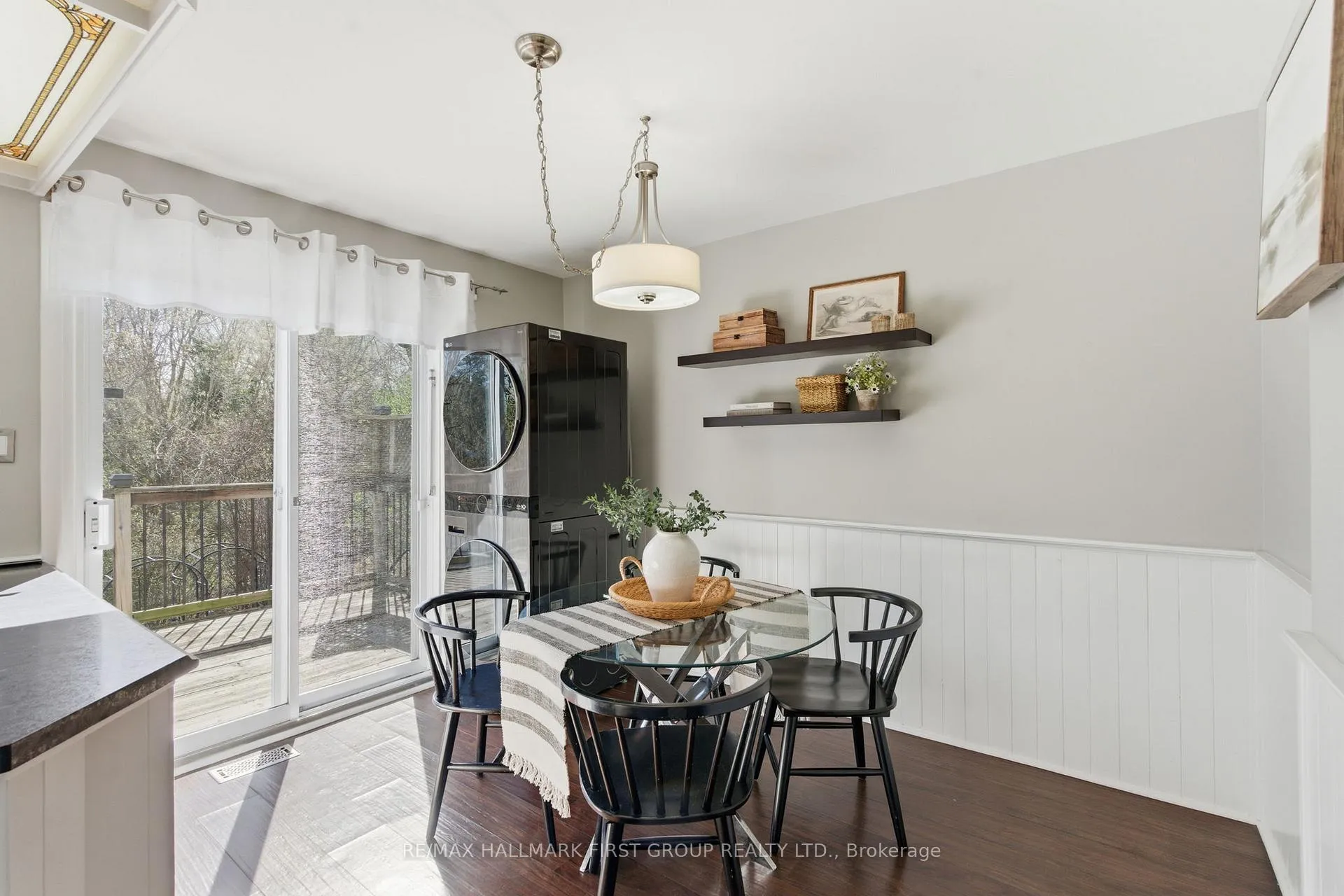 Photo 14 of 384 Camelot Court, Oshawa, Eastdale — HOMEH