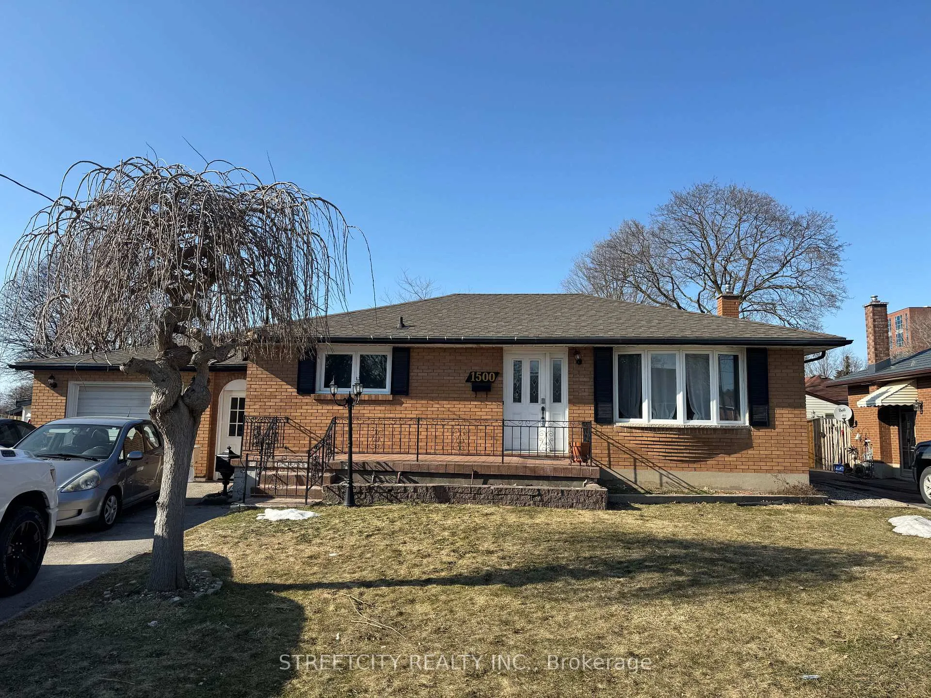 Photo 1 of 1500 Mardell Place, London, East H — HOMEH