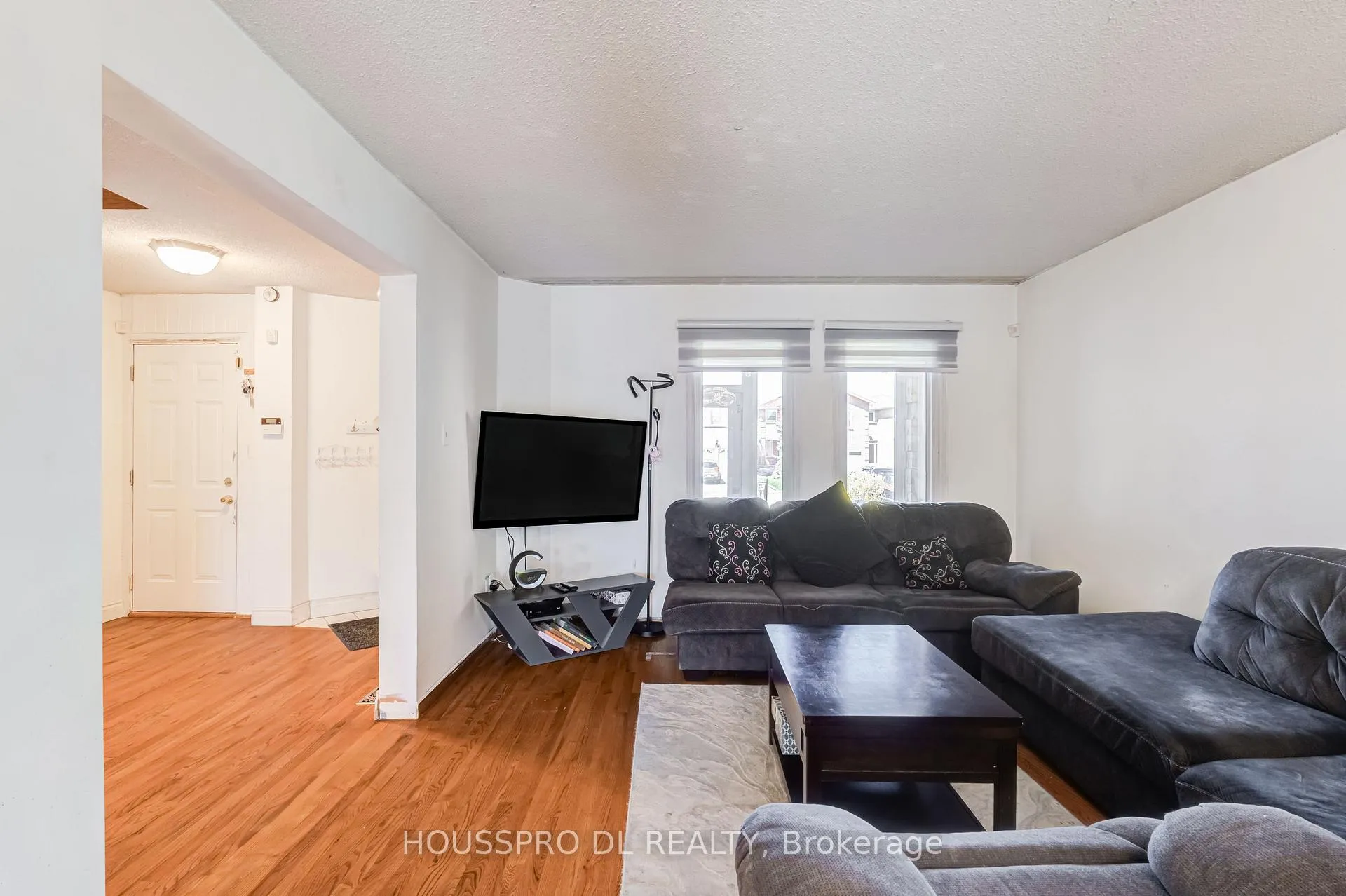 Photo 8 of 29 Westhampton Drive, Vaughan, Brownridge — HOMEH