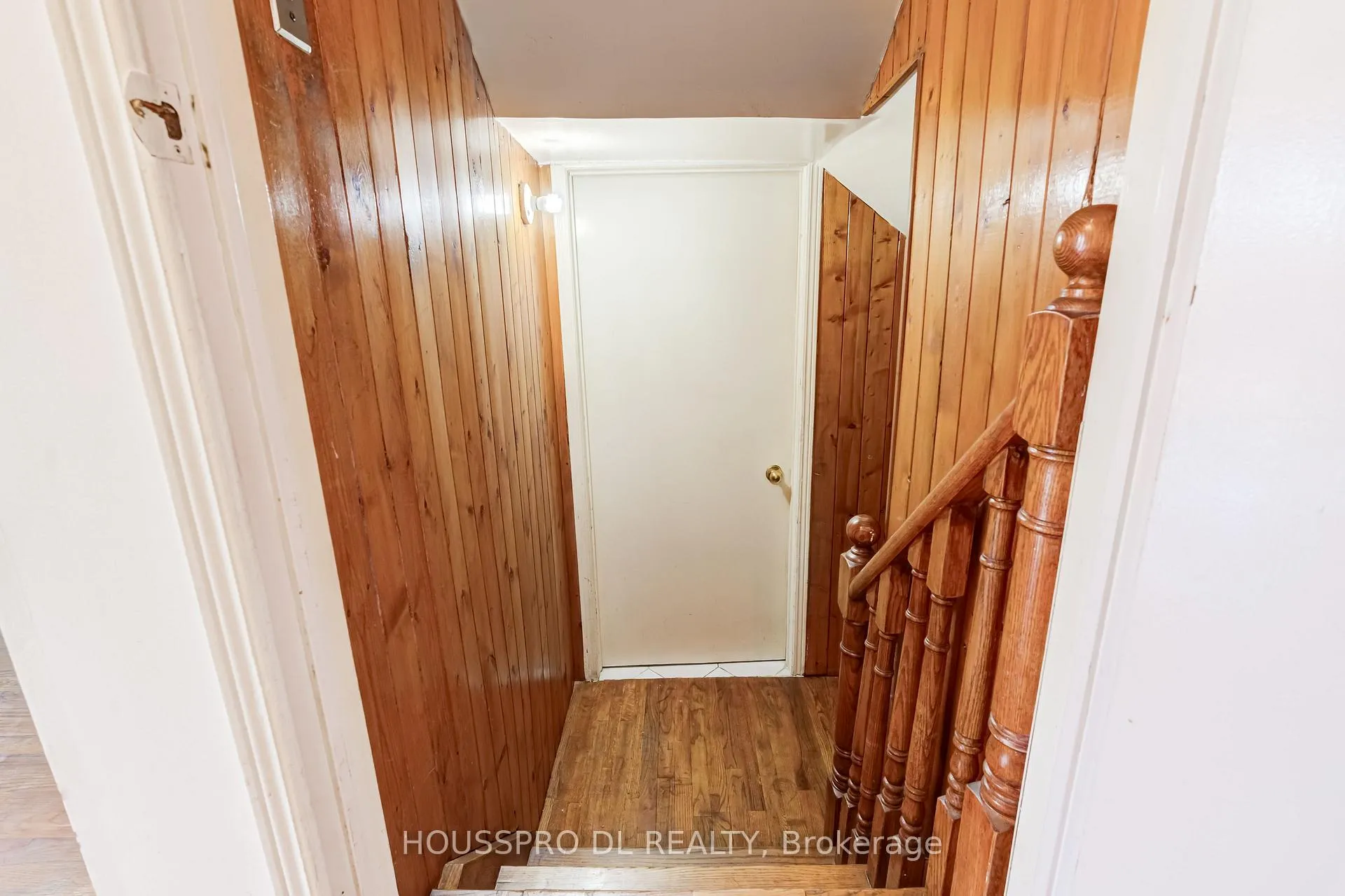 Photo 19 of 29 Westhampton Drive, Vaughan, Brownridge — HOMEH