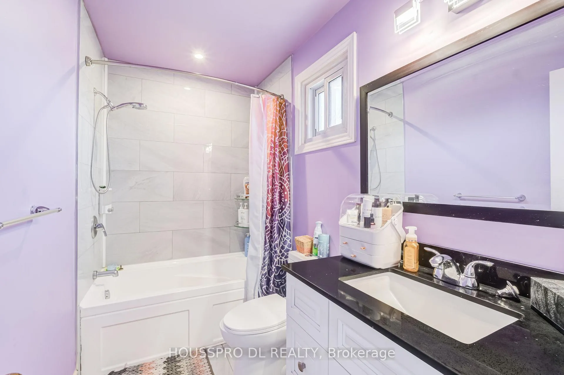 Photo 24 of 29 Westhampton Drive, Vaughan, Brownridge — HOMEH