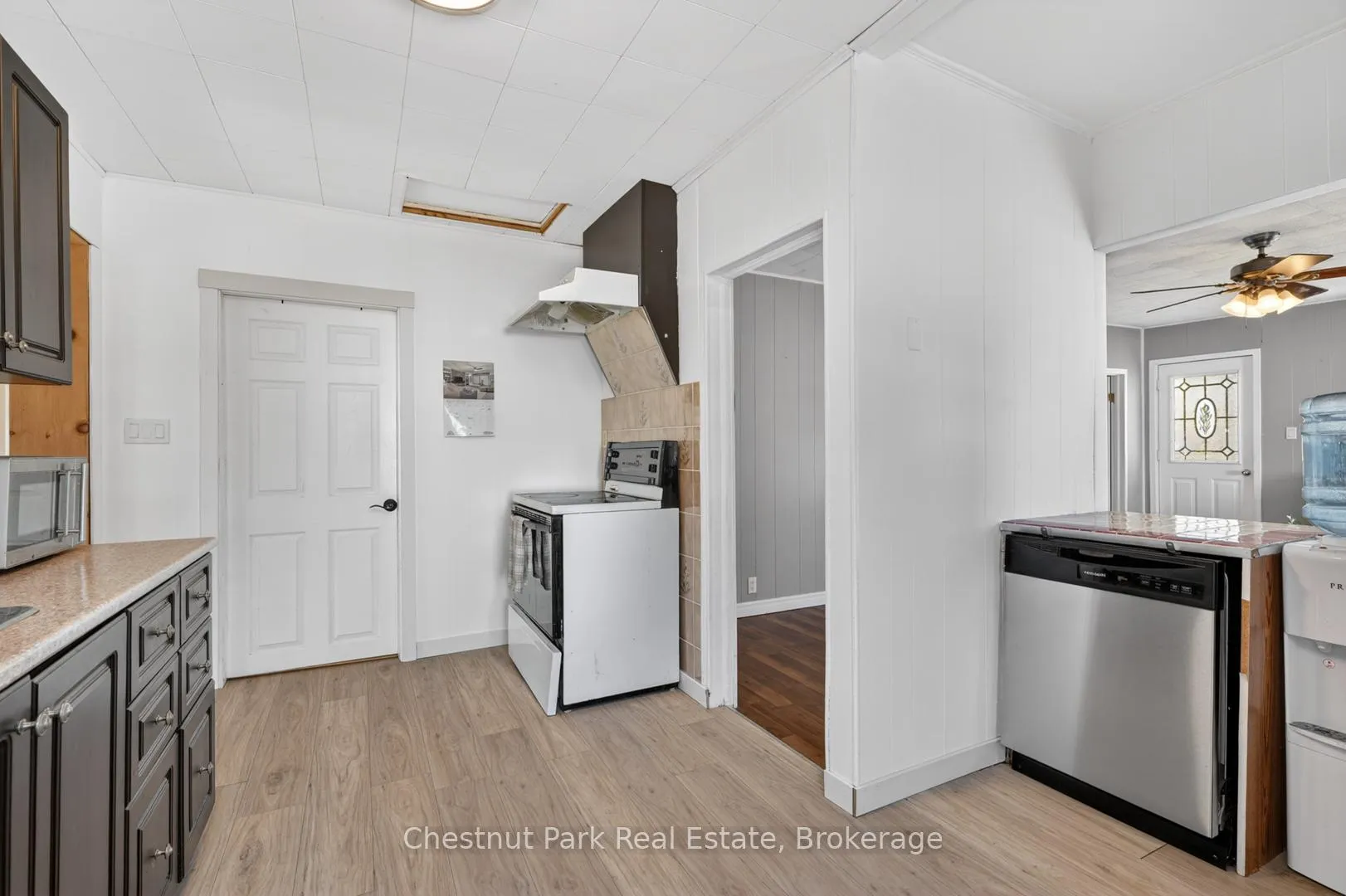 Photo 18 of 35 Broadway Street, South River — HOMEH
