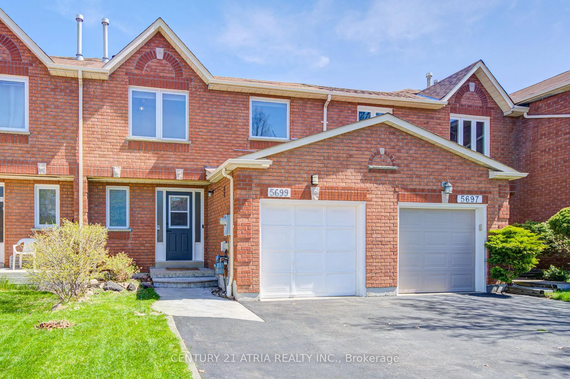Photo 1 of 5699 Talaton Trail, Mississauga, Hurontario — HOMEH