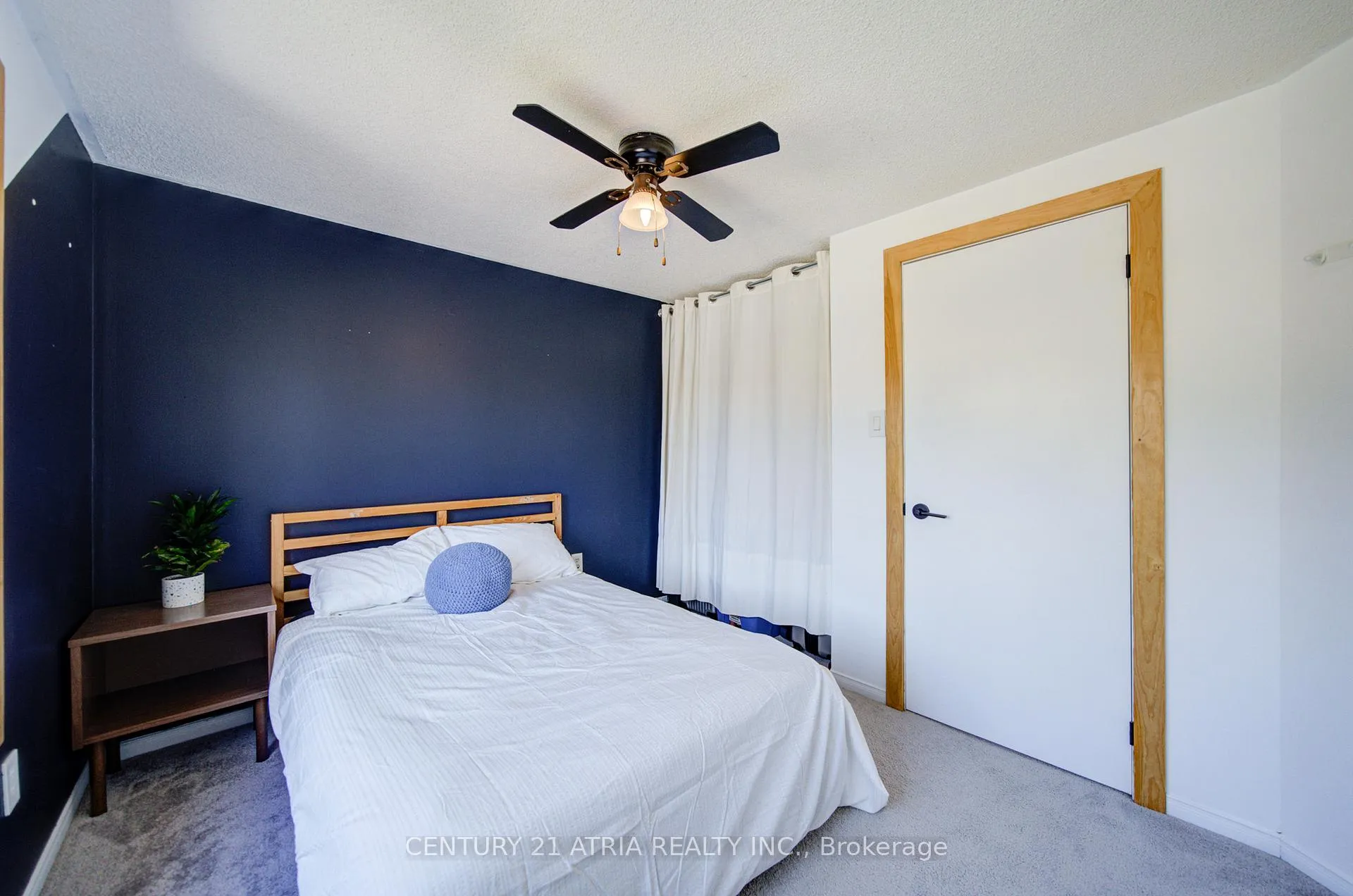 Photo 21 of 5699 Talaton Trail, Mississauga, Hurontario — HOMEH