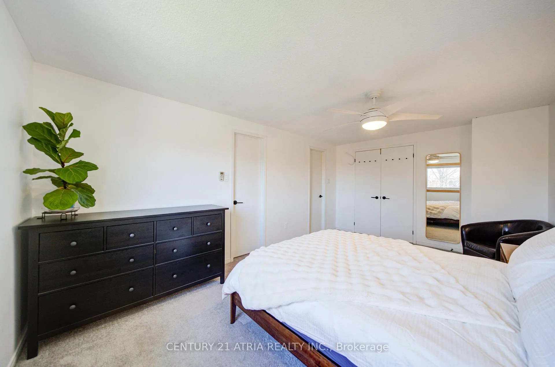 Photo 27 of 5699 Talaton Trail, Mississauga, Hurontario — HOMEH