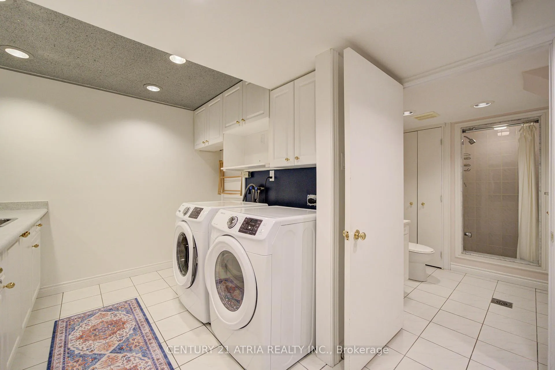 Photo 32 of 5699 Talaton Trail, Mississauga, Hurontario — HOMEH