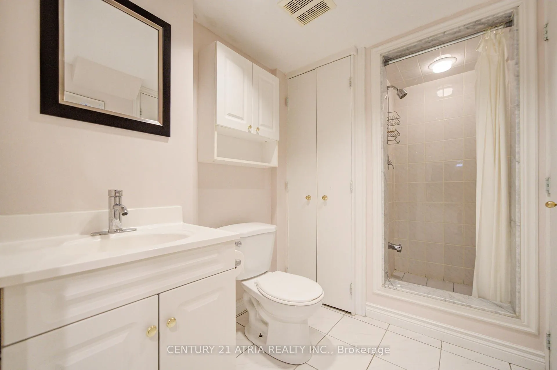 Photo 33 of 5699 Talaton Trail, Mississauga, Hurontario — HOMEH