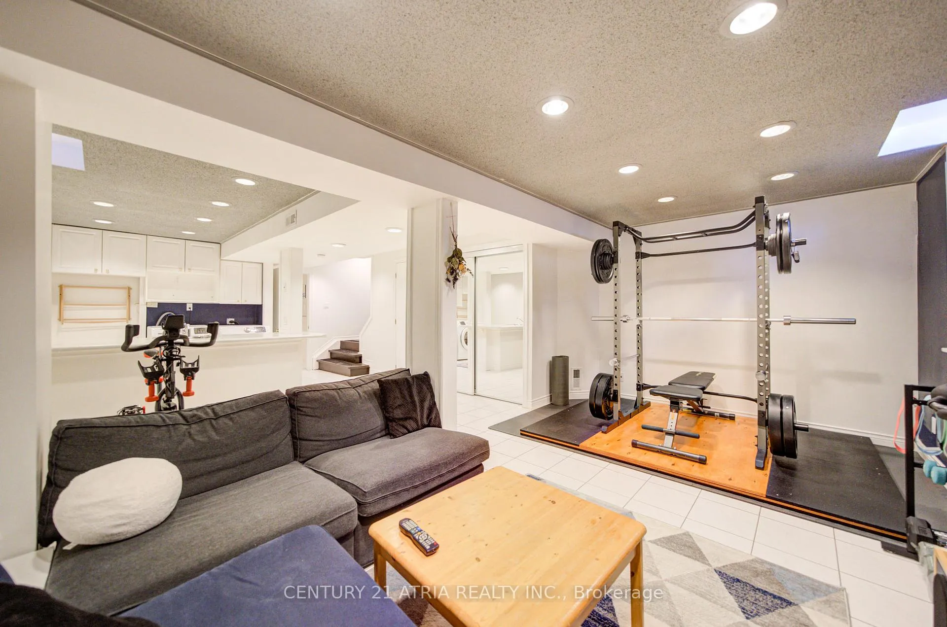 Photo 37 of 5699 Talaton Trail, Mississauga, Hurontario — HOMEH