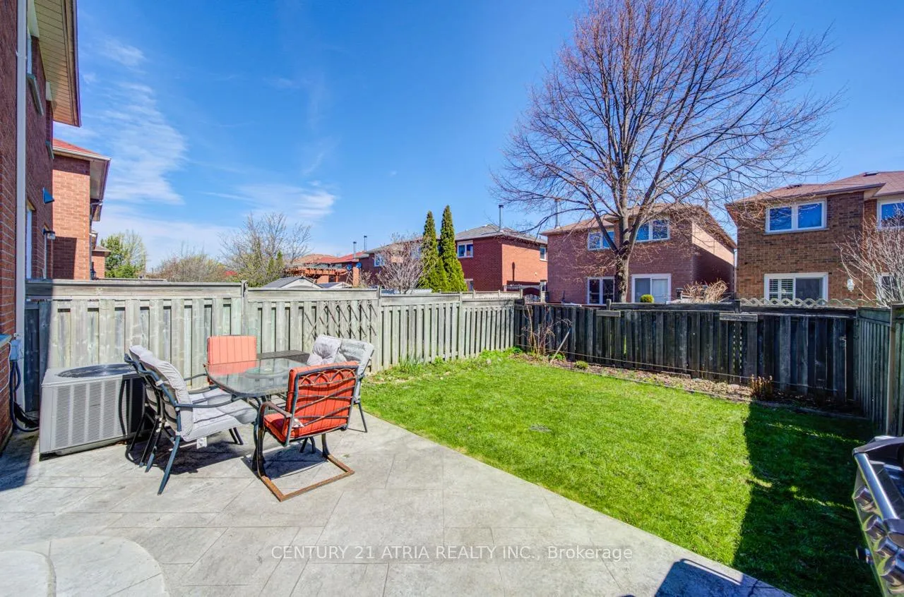 Photo 38 of 5699 Talaton Trail, Mississauga, Hurontario — HOMEH